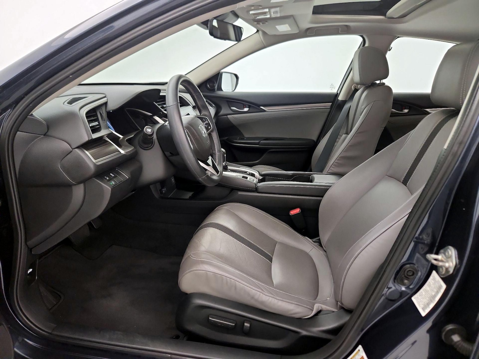 2019 Honda Civic EX-L - Photo 12