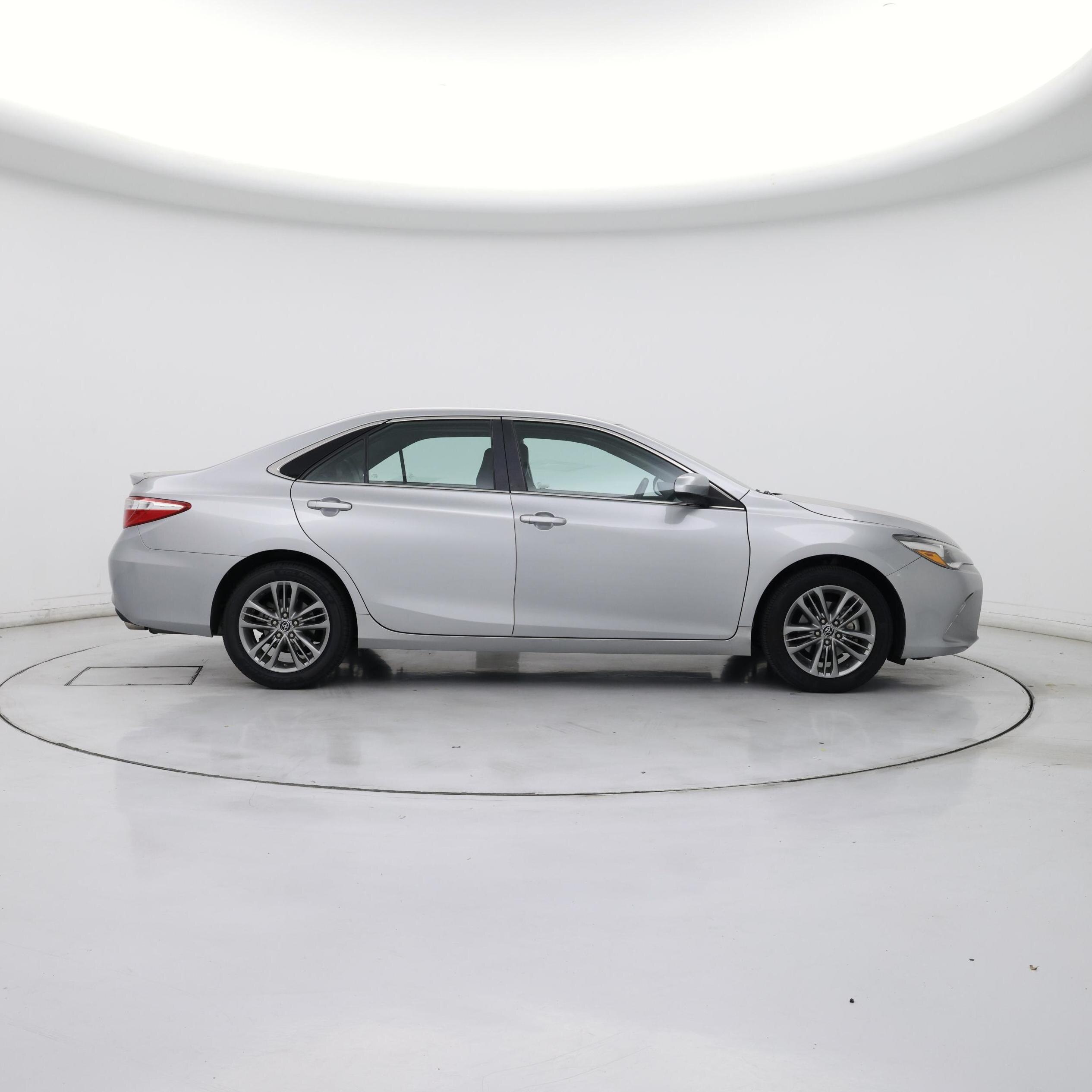 Thumbnail: 2015 Toyota Camry - 7
