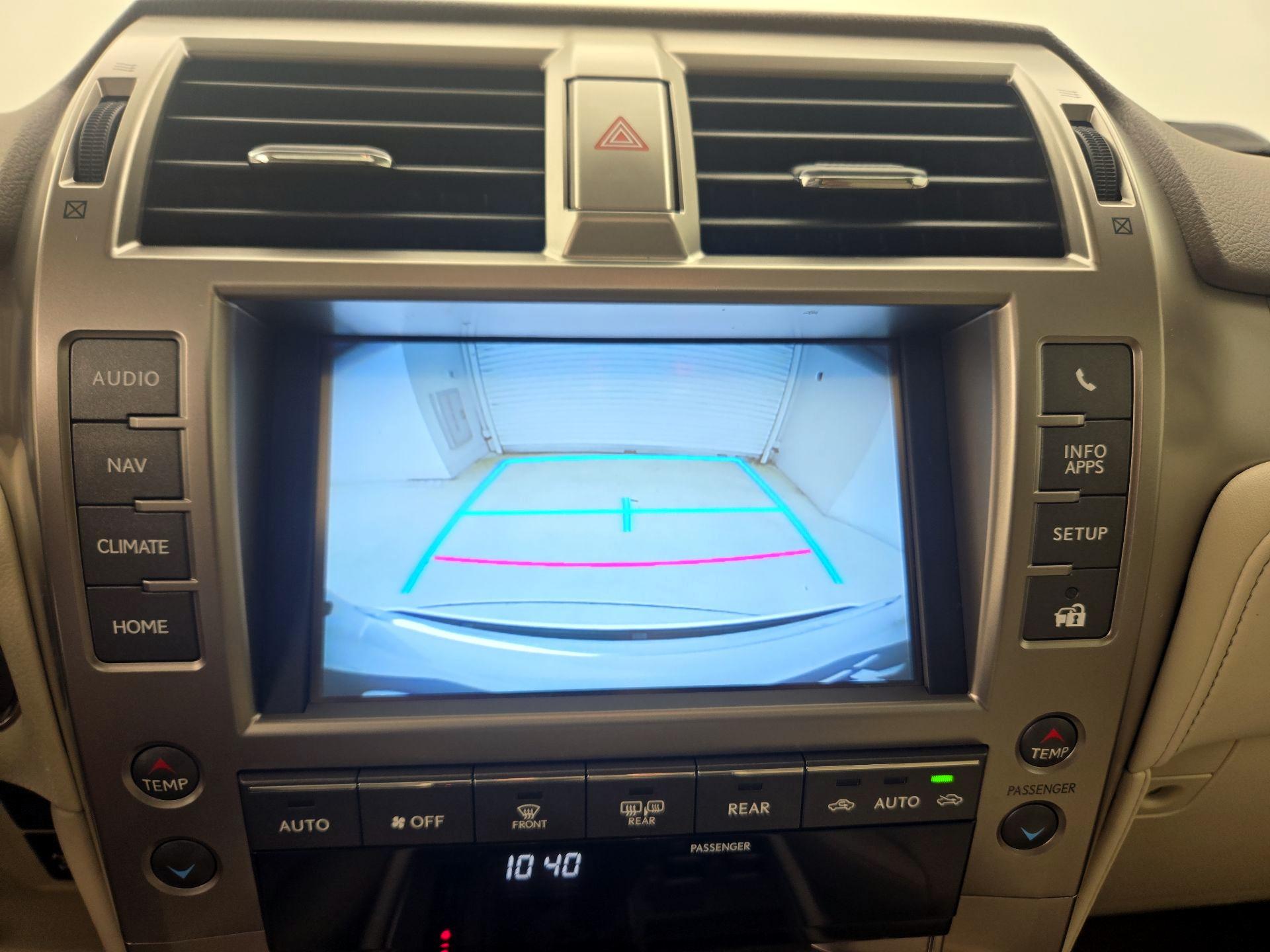Thumbnail: 2016 Lexus GX - 15