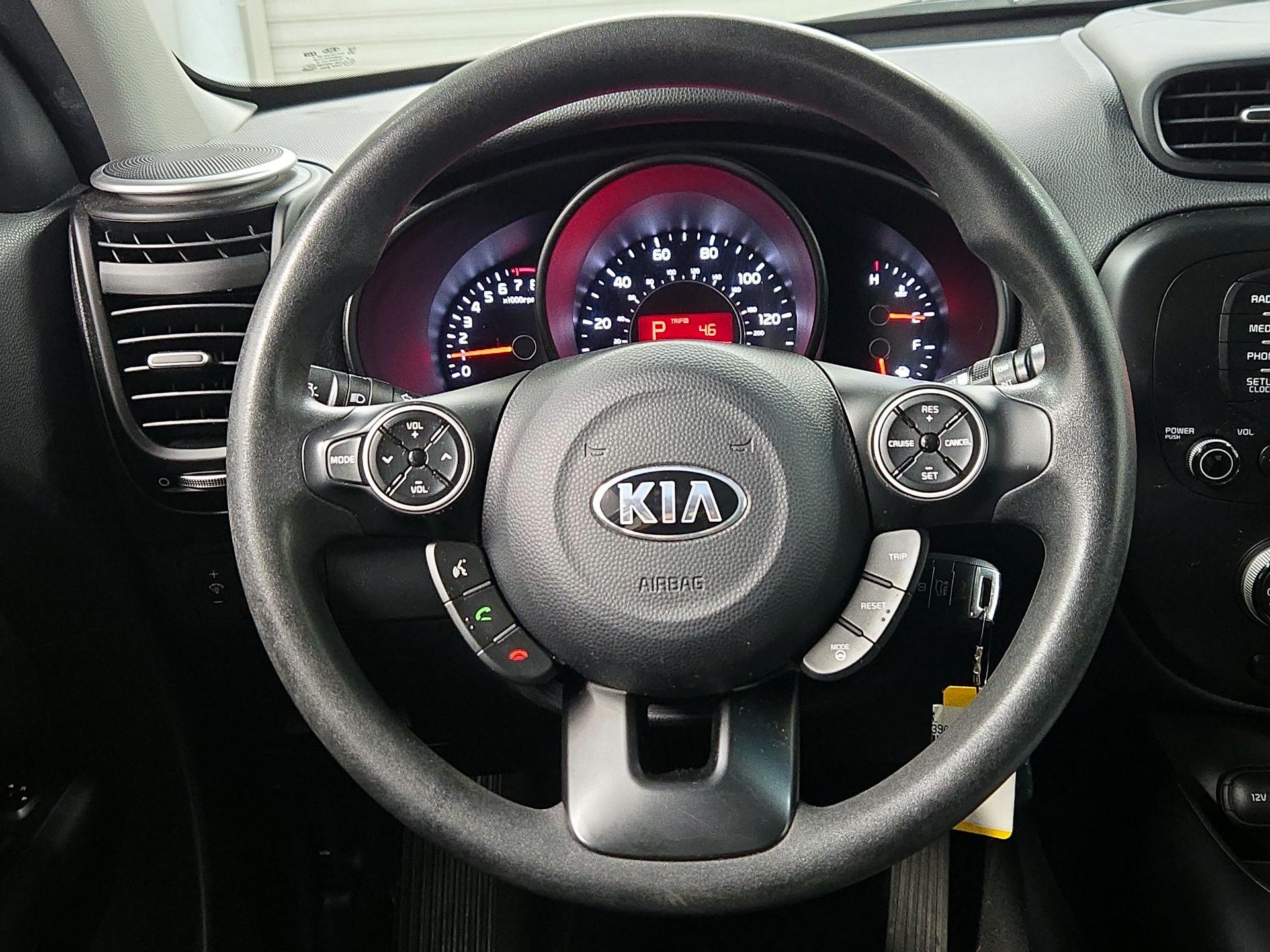 Thumbnail: 2015 Kia Soul - 10