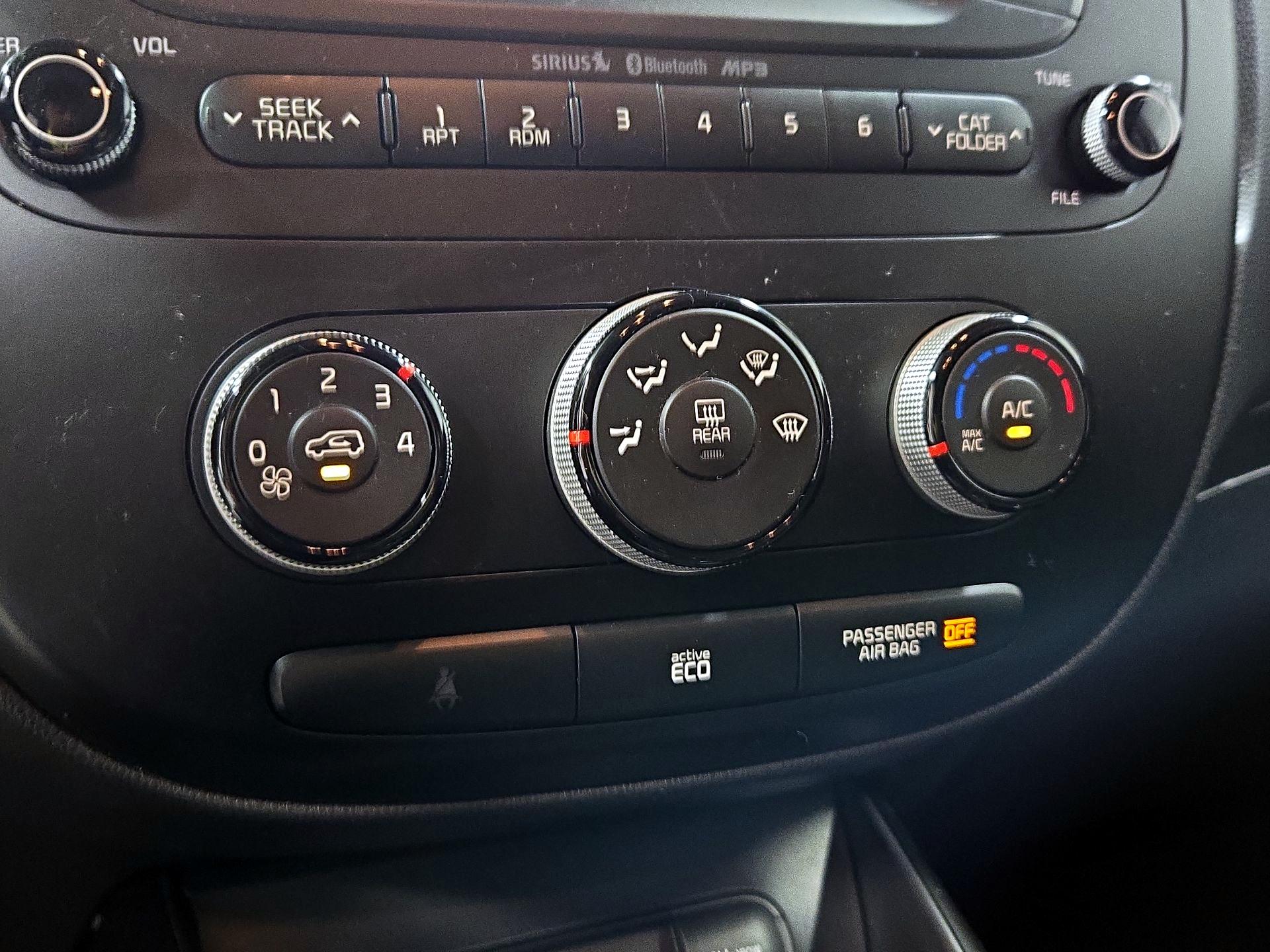 Thumbnail: 2015 Kia Soul - 15