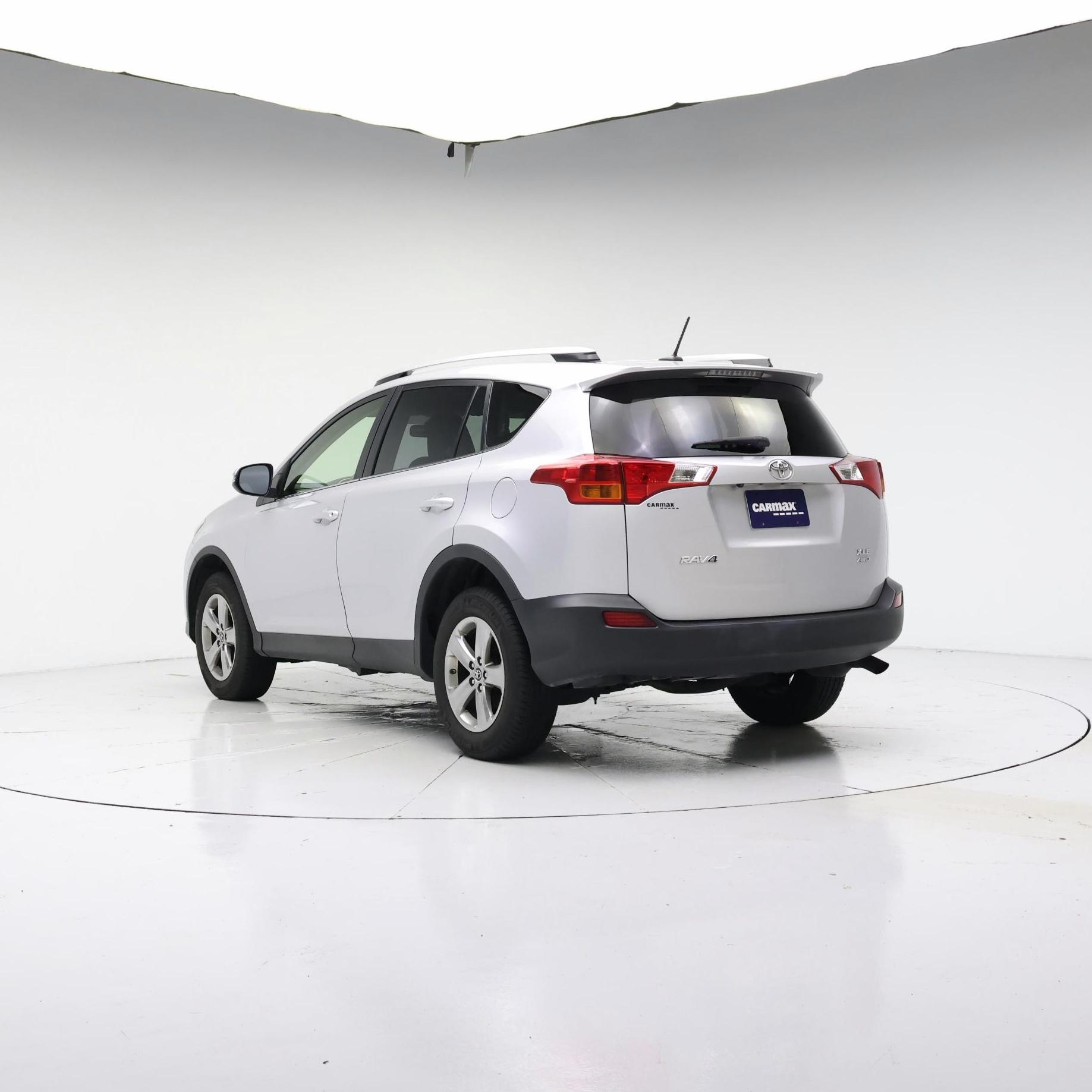 Thumbnail: 2015 Toyota RAV4 - 2