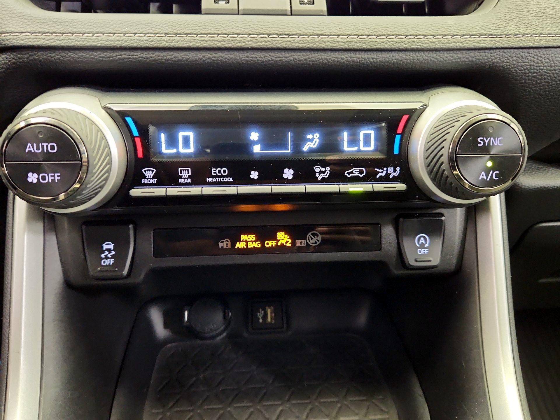 Thumbnail: 2025 Toyota RAV4 - 16