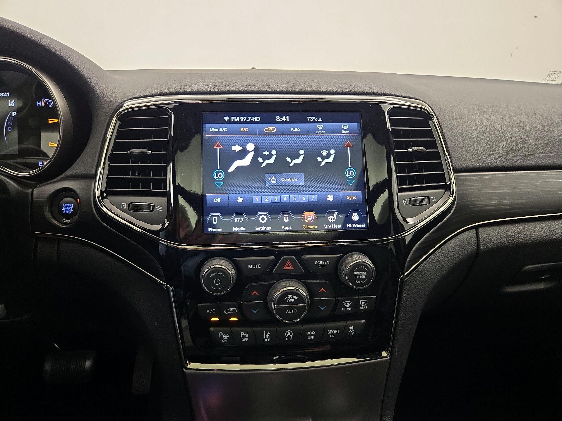 Thumbnail: 2020 Jeep Grand Cherokee - 16