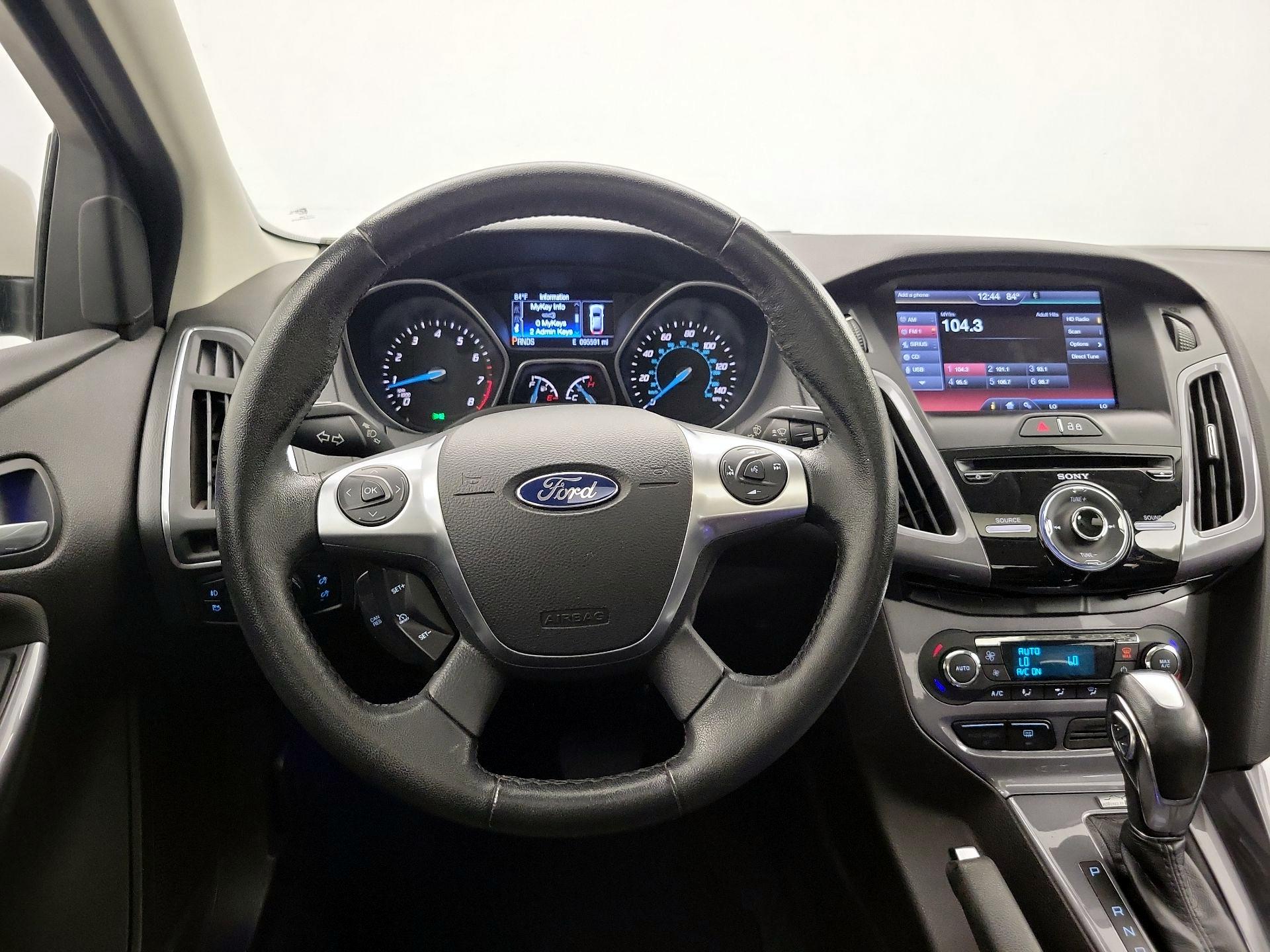 Thumbnail: 2014 Ford Focus - 10