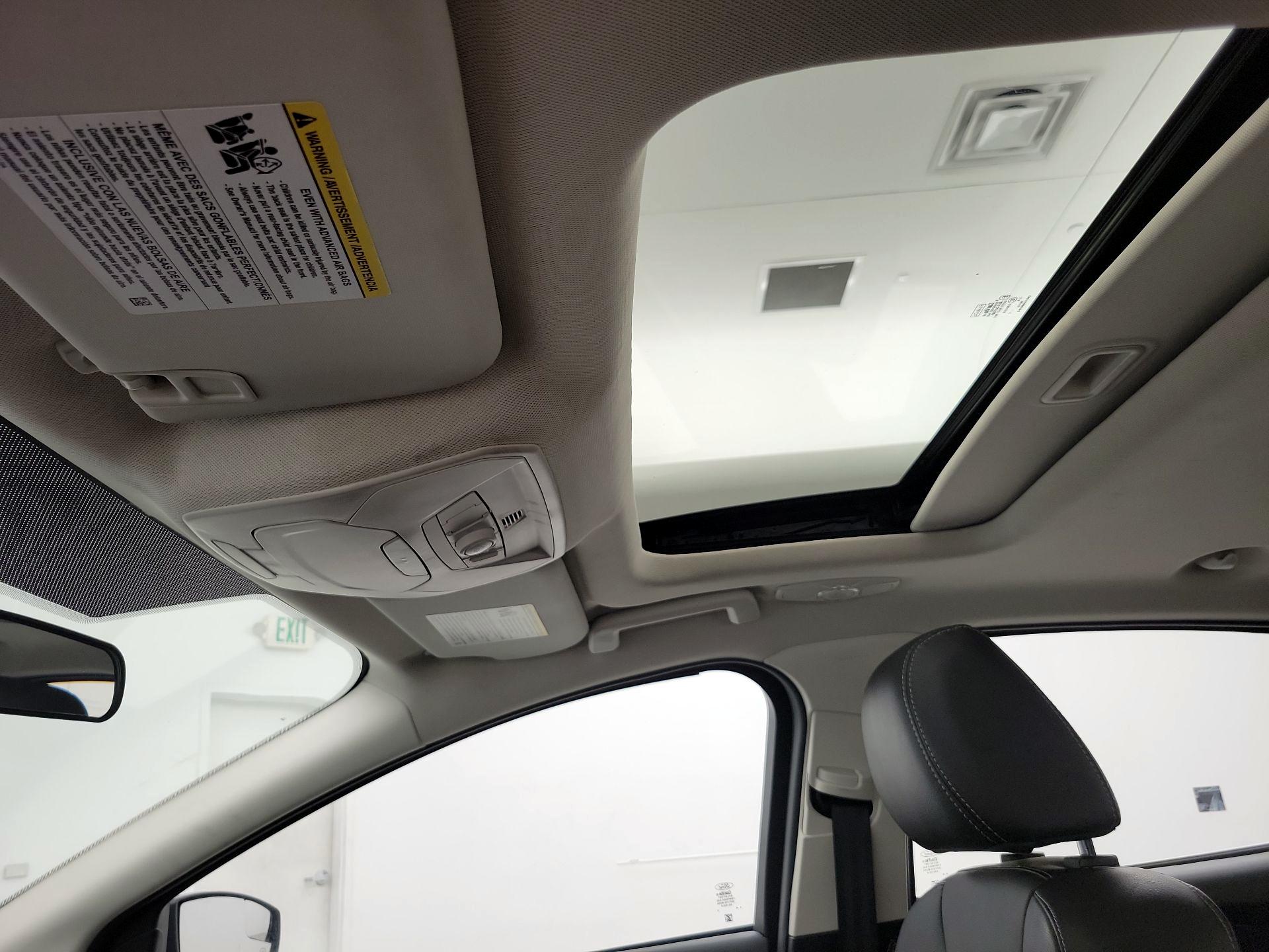 Thumbnail: 2014 Ford Focus - 19