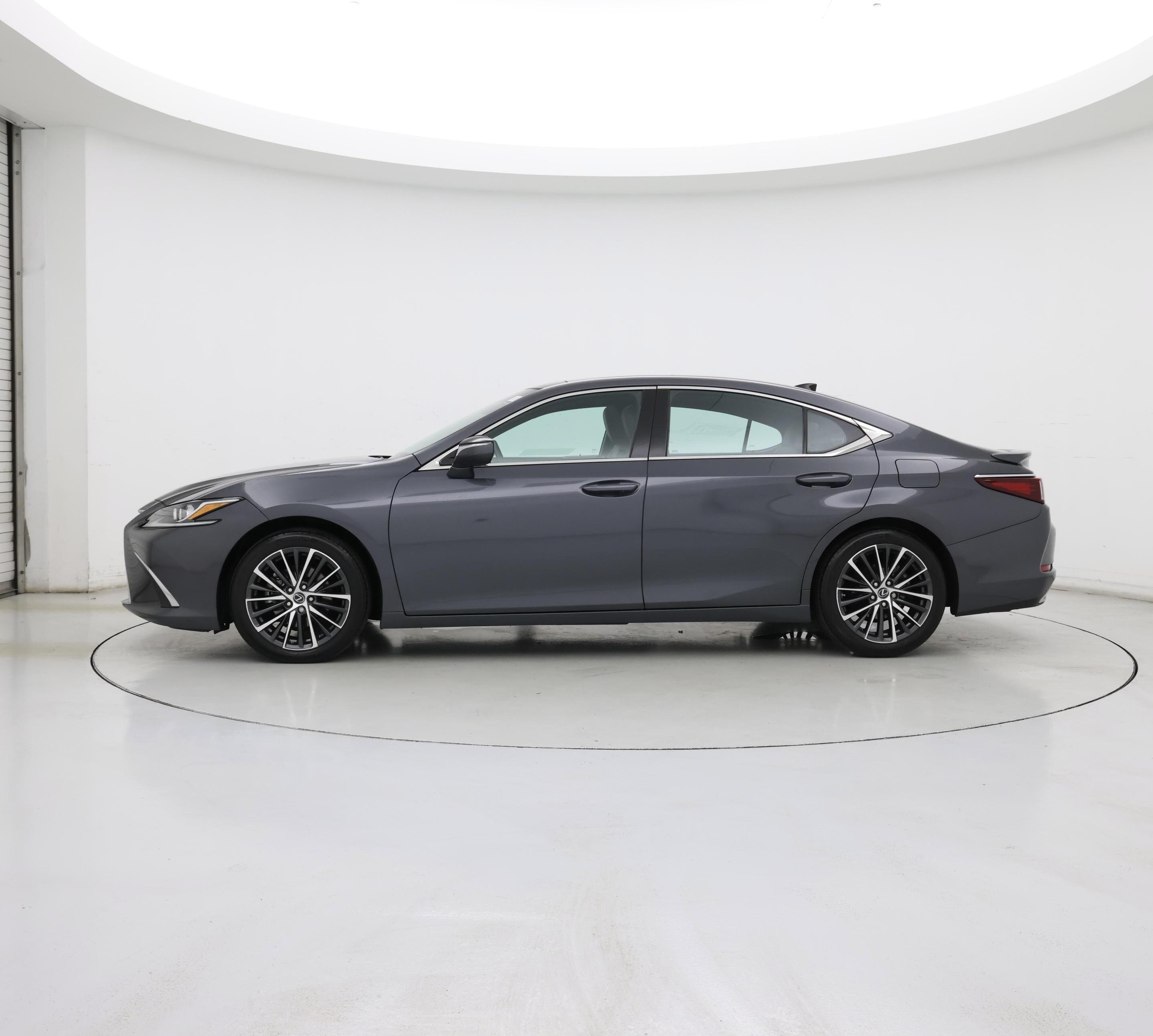 Thumbnail: 2023 Lexus ES - 3