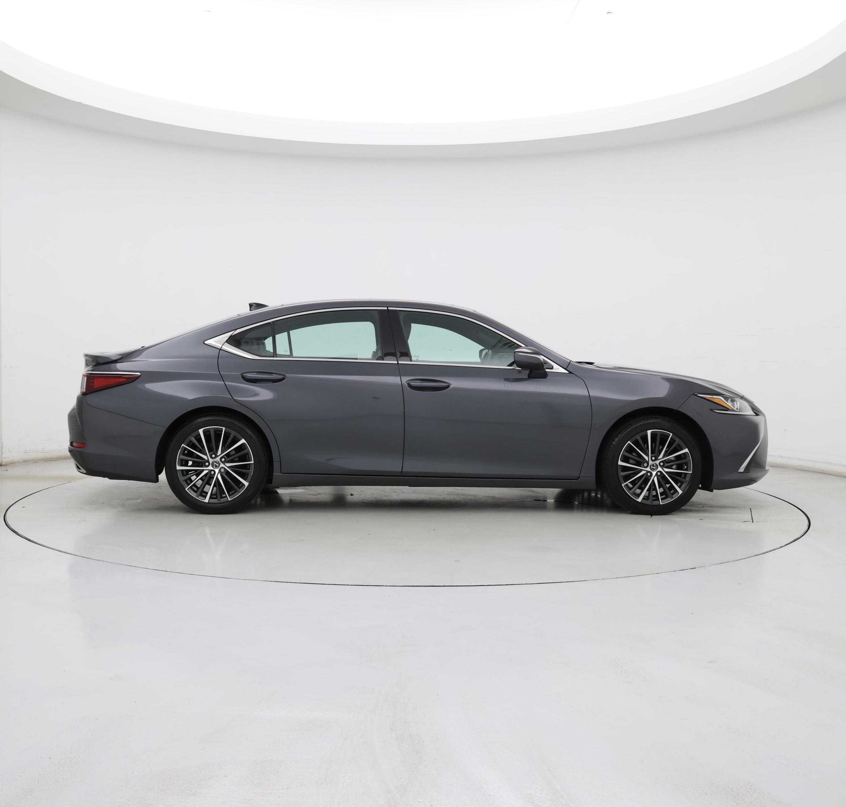 Thumbnail: 2023 Lexus ES - 7