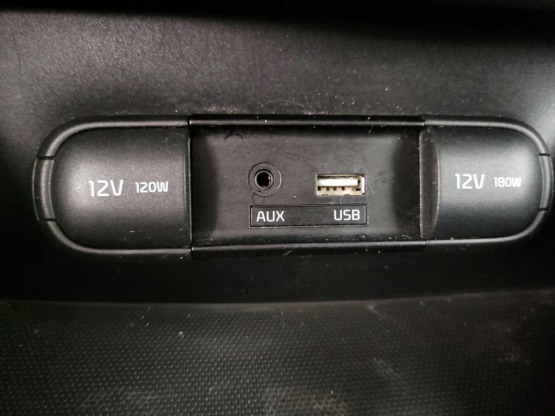 Thumbnail: 2018 Kia Soul - 18