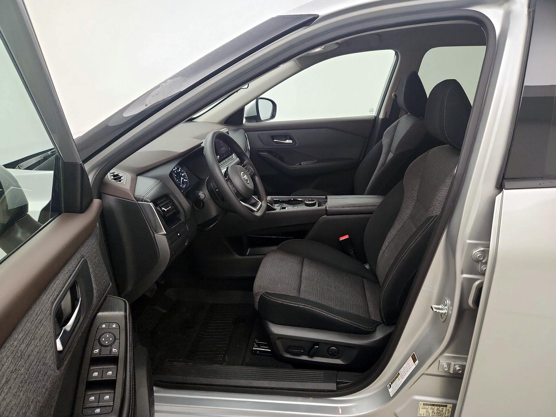 Thumbnail: 2021 Nissan Rogue - 11
