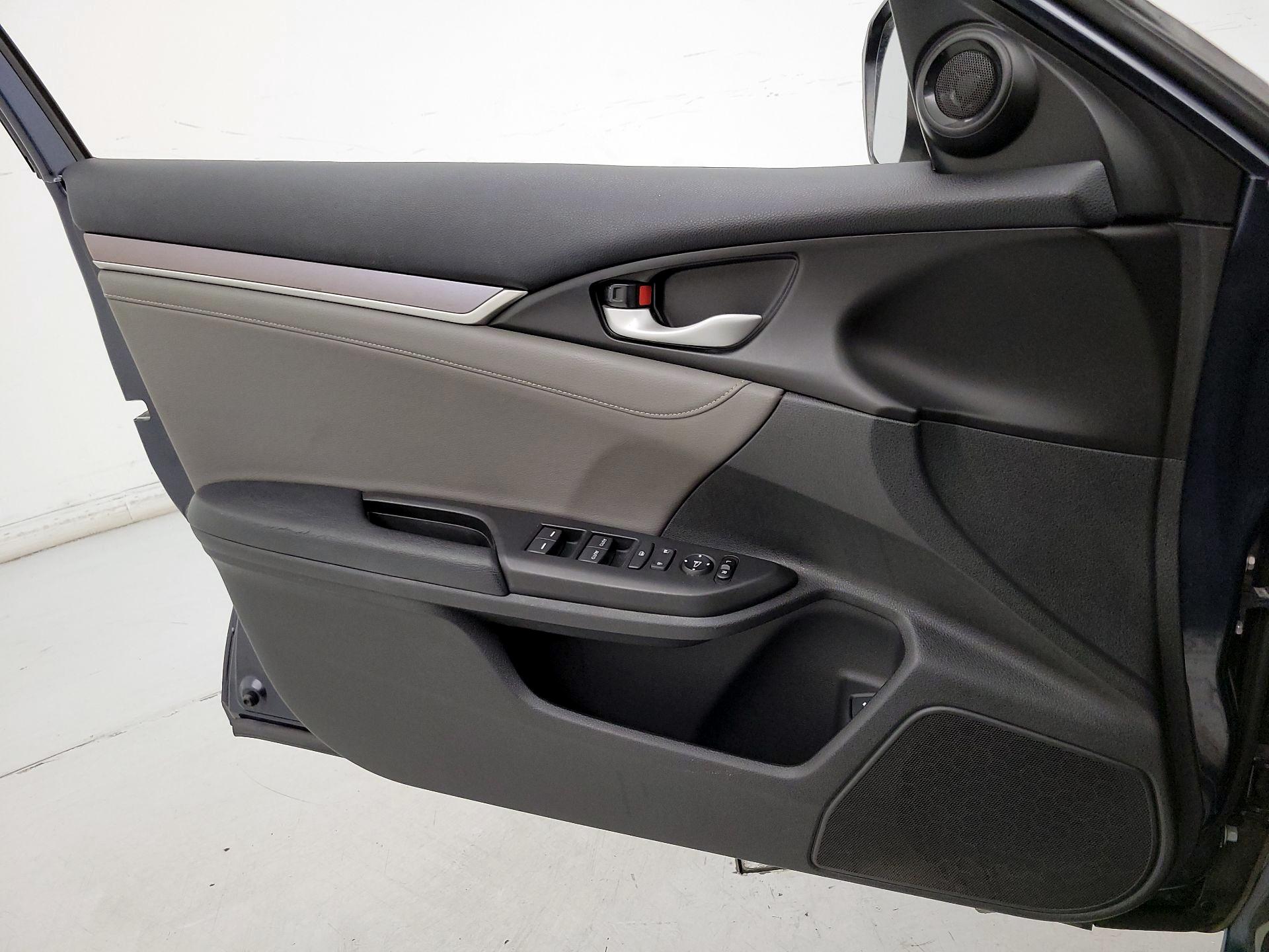 Thumbnail: 2018 Honda Civic - 12