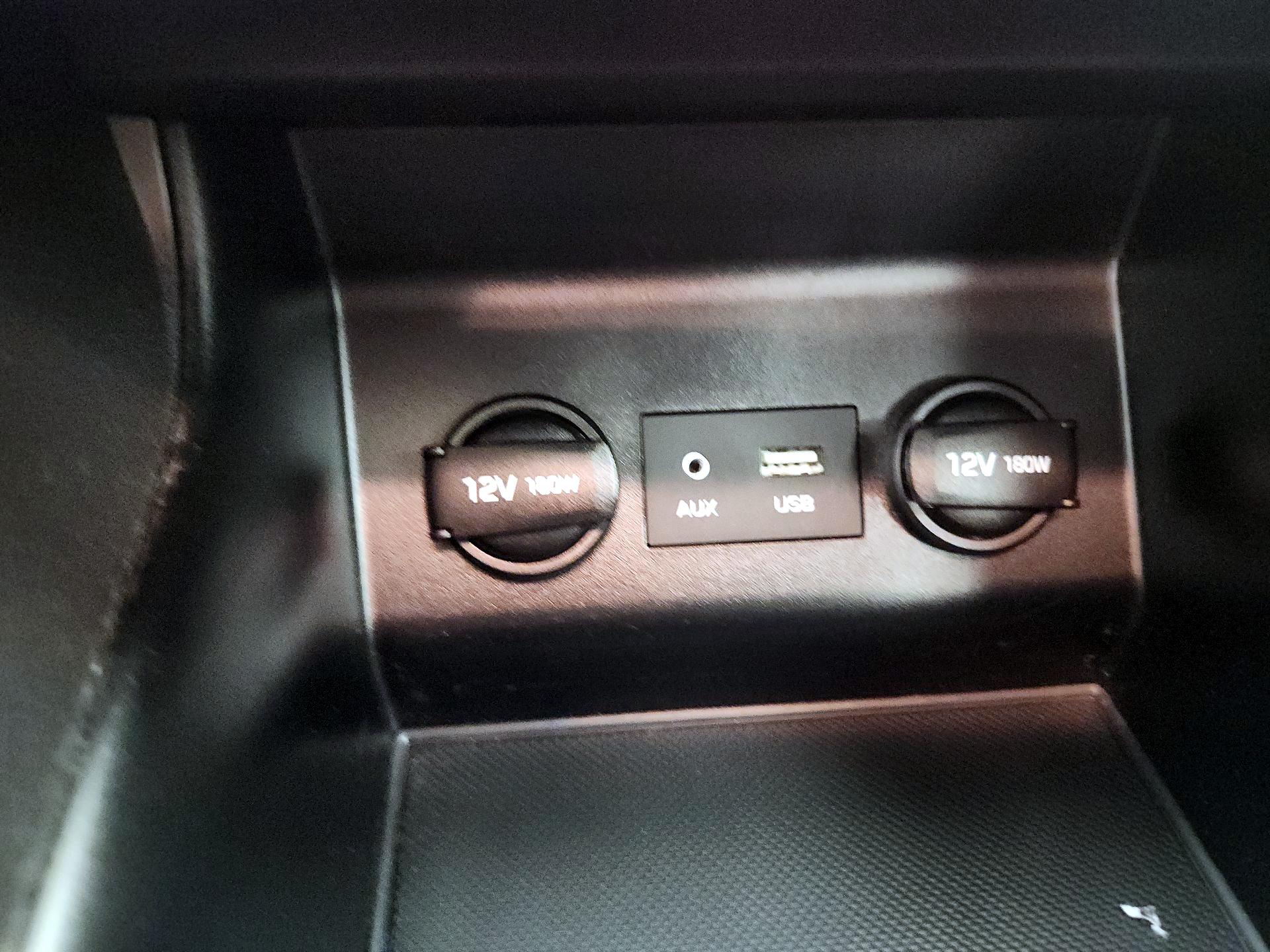 Thumbnail: 2020 Hyundai Elantra - 18
