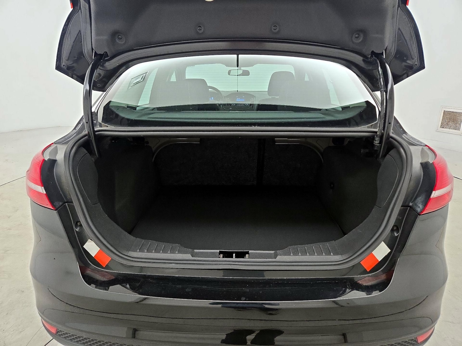 2015 Ford Focus SE - Photo 22
