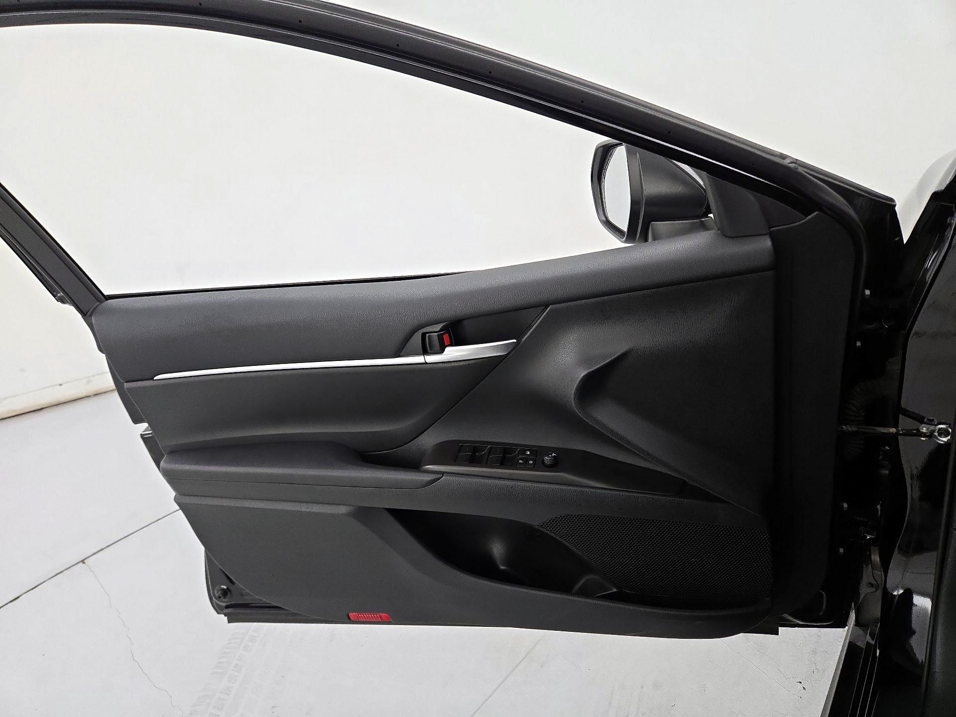 Thumbnail: 2023 Toyota Camry - 12