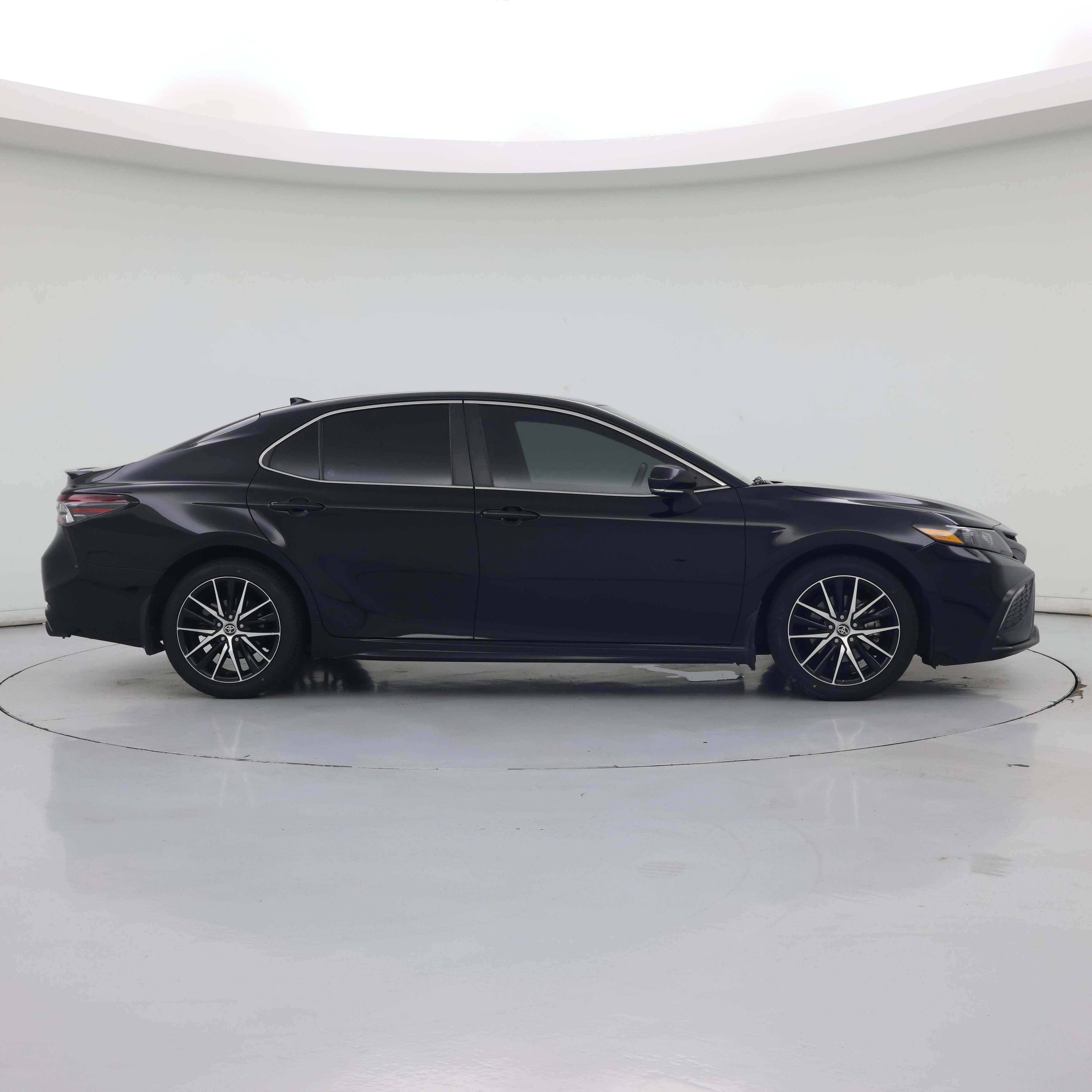 Thumbnail: 2023 Toyota Camry - 7