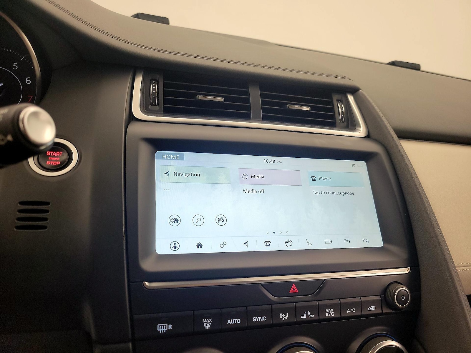 2019 Jaguar E-PACE SE - Photo 16