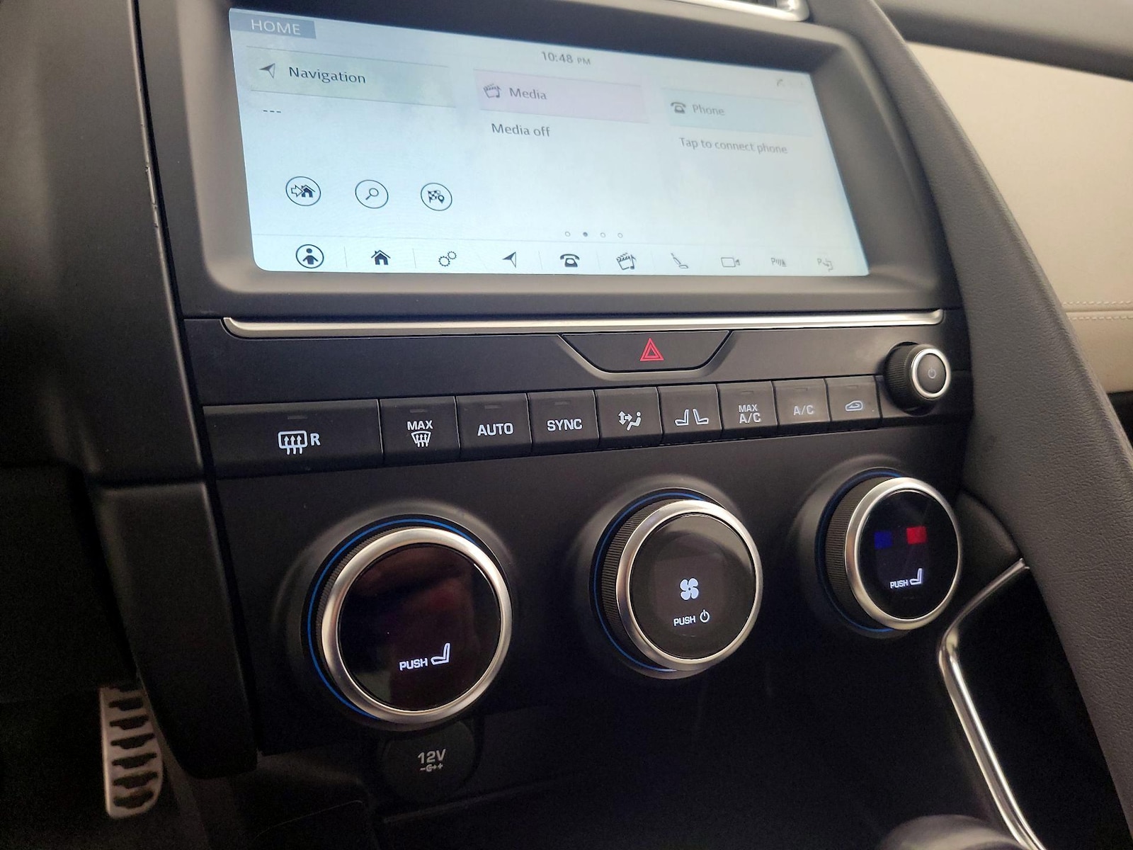 2019 Jaguar E-PACE SE - Photo 17