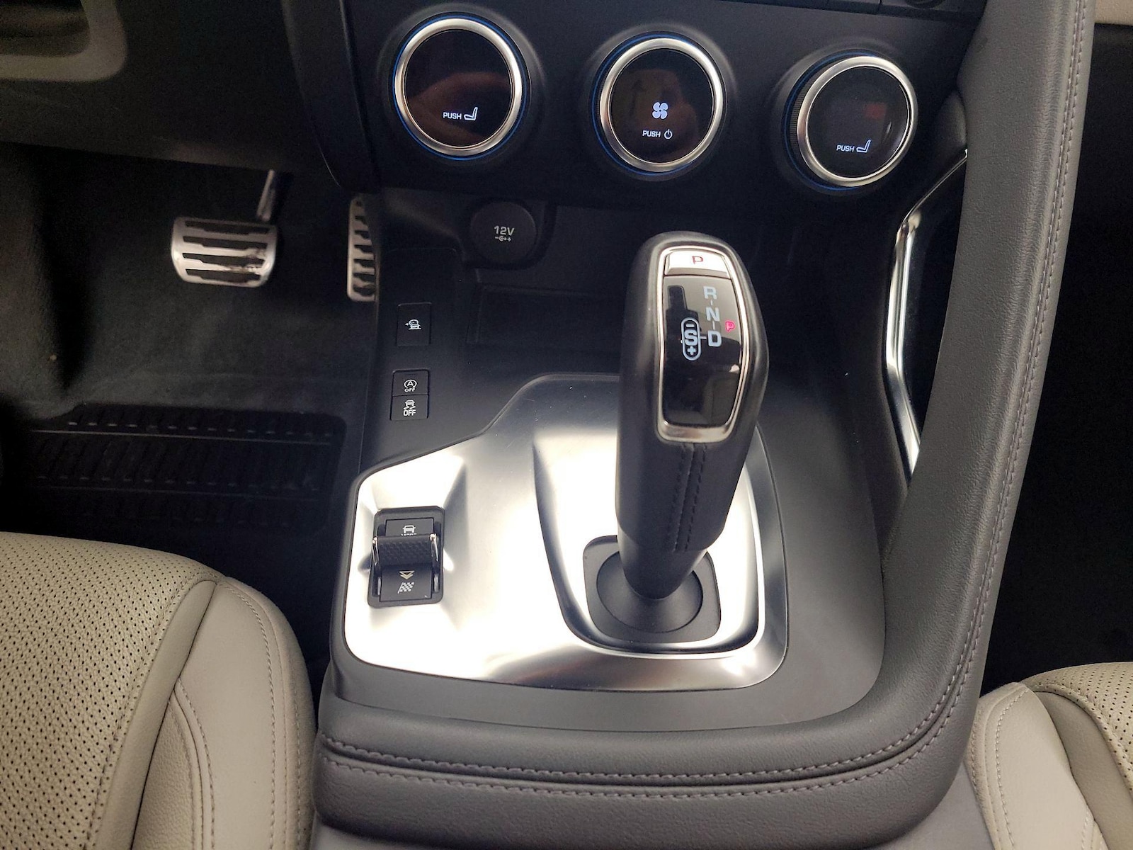 2019 Jaguar E-PACE SE - Photo 18