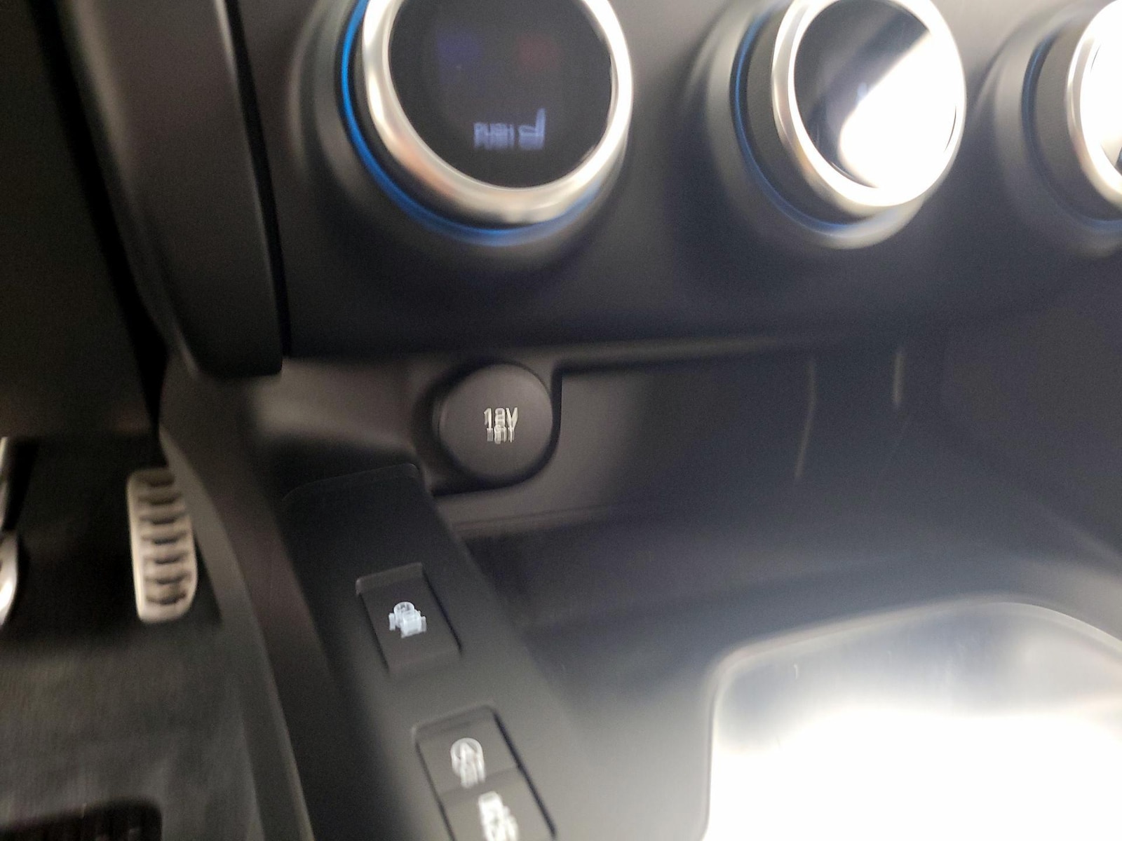 2019 Jaguar E-PACE SE - Photo 19