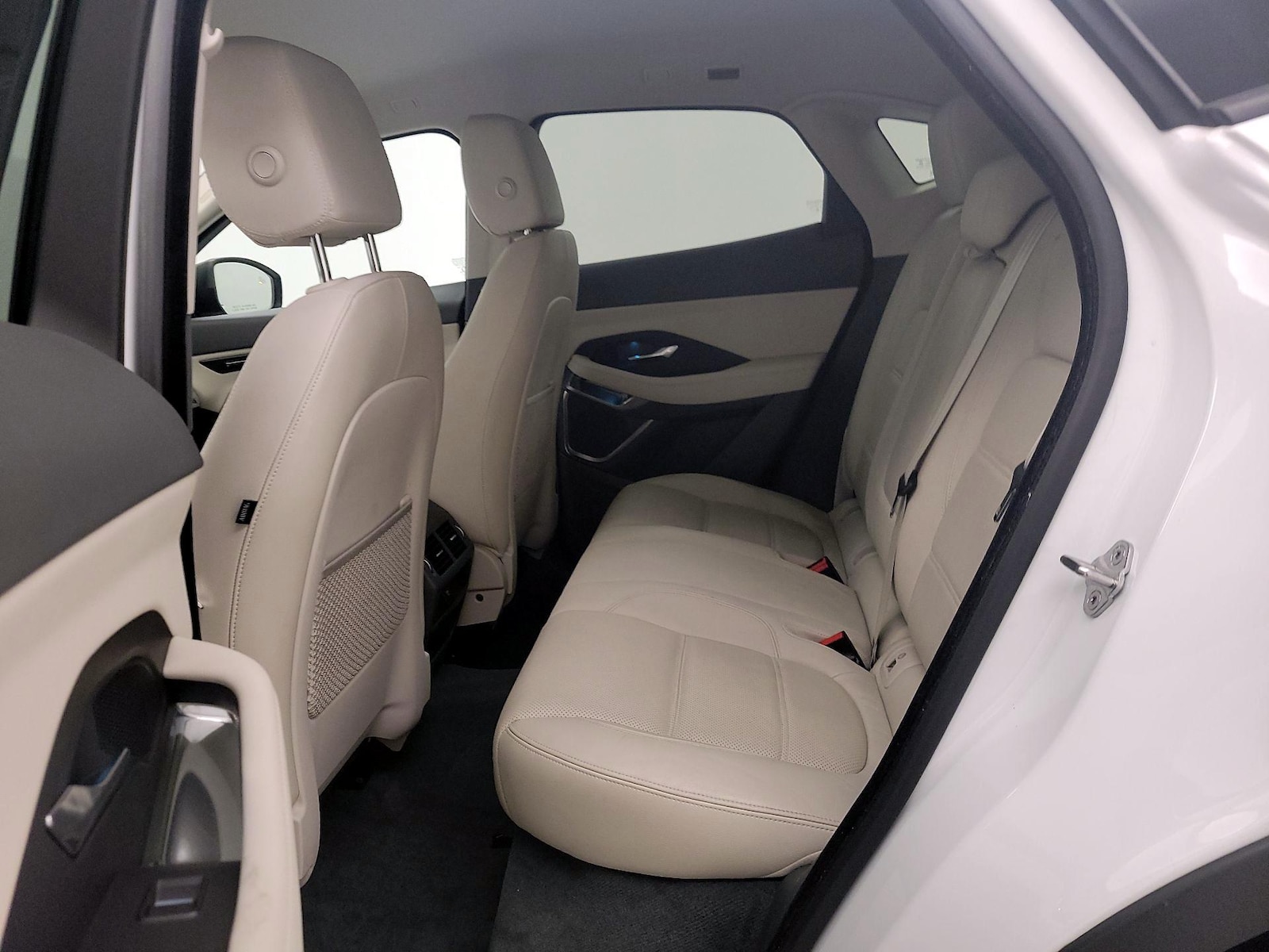 2019 Jaguar E-PACE SE - Photo 20
