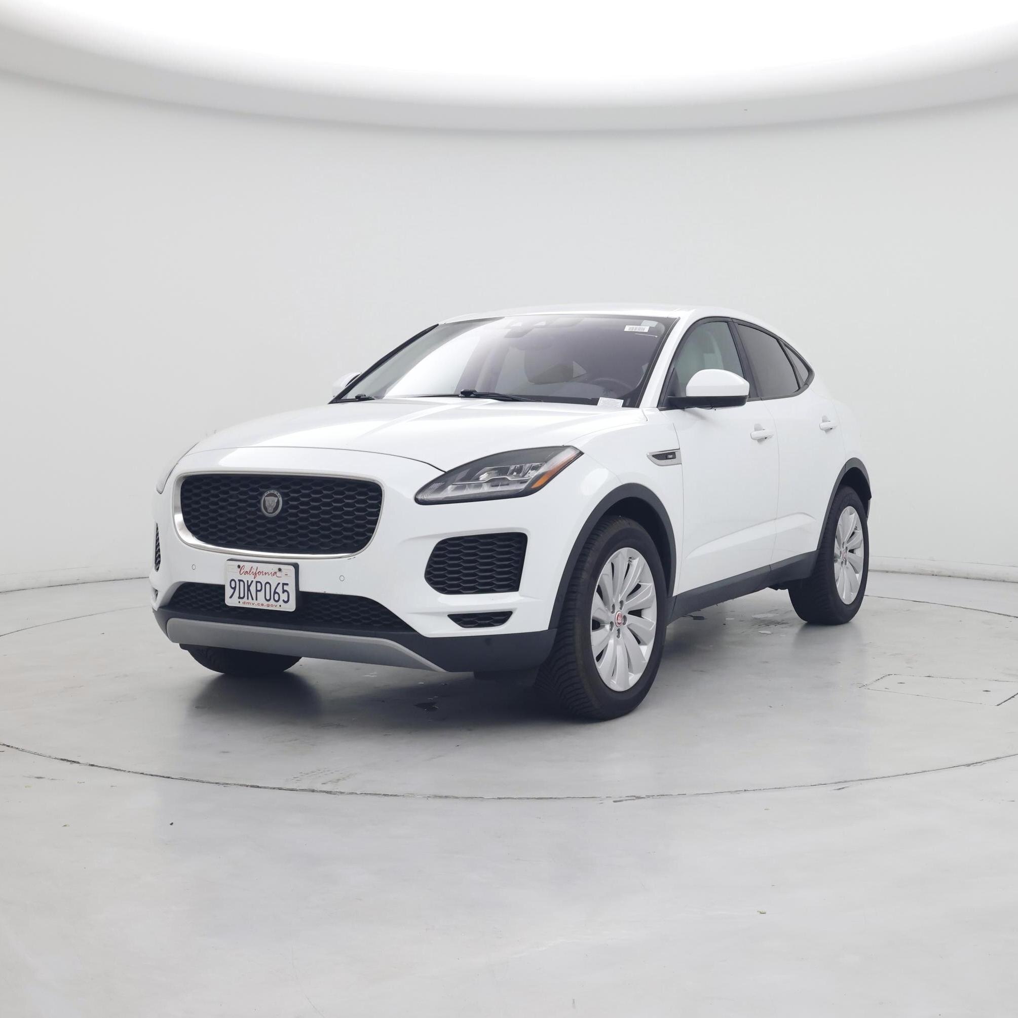 Thumbnail: 2019 Jaguar E-Pace - 4