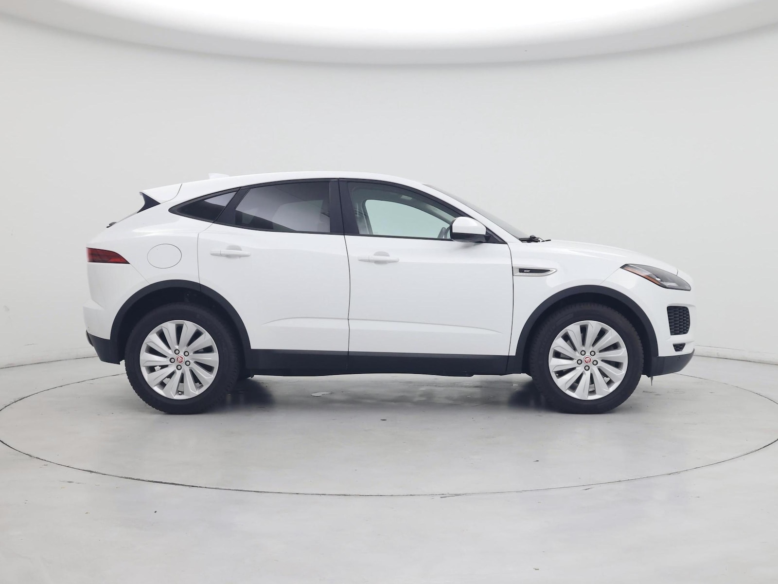 2019 Jaguar E-PACE SE - Photo 8