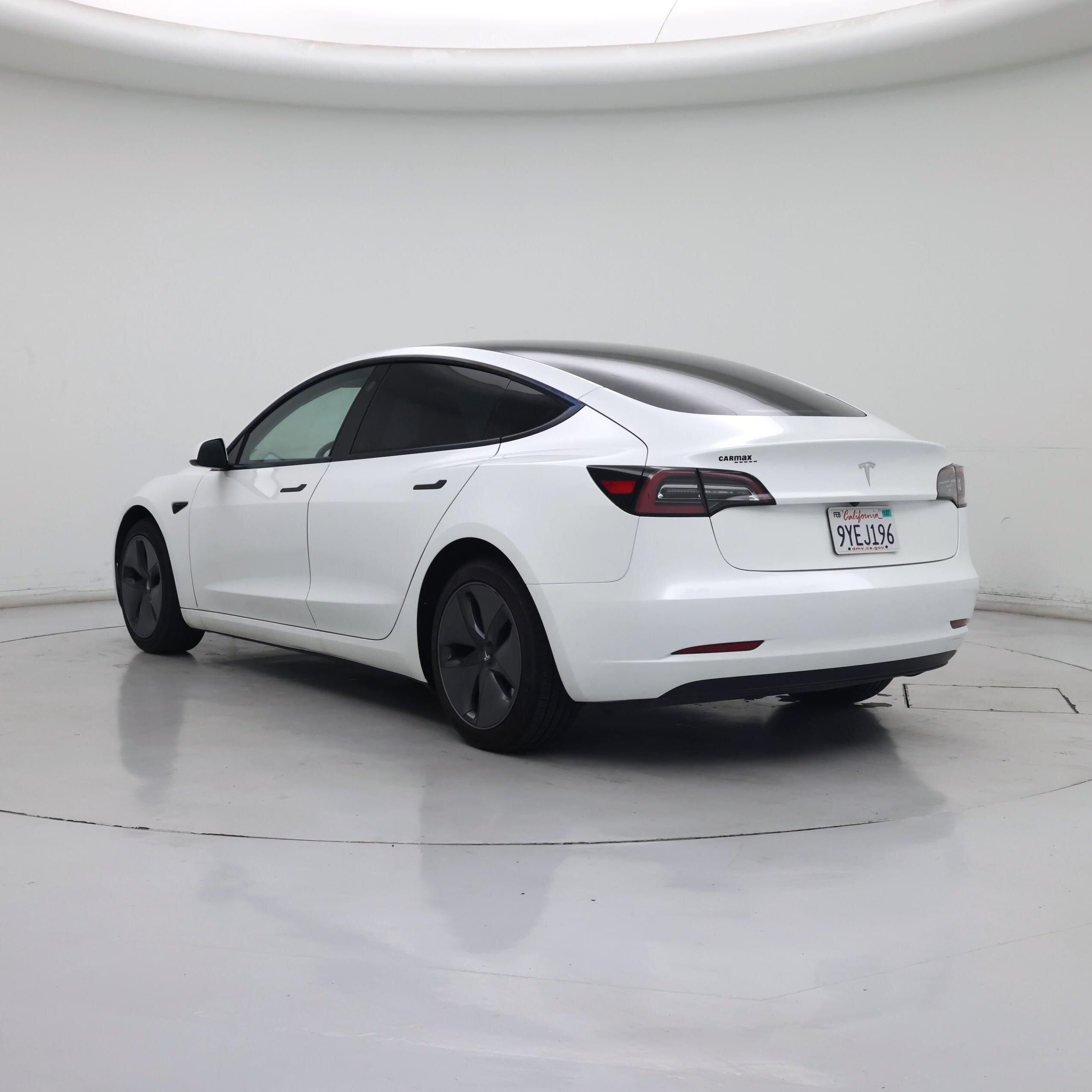 Thumbnail: 2023 Tesla Model 3 - 2
