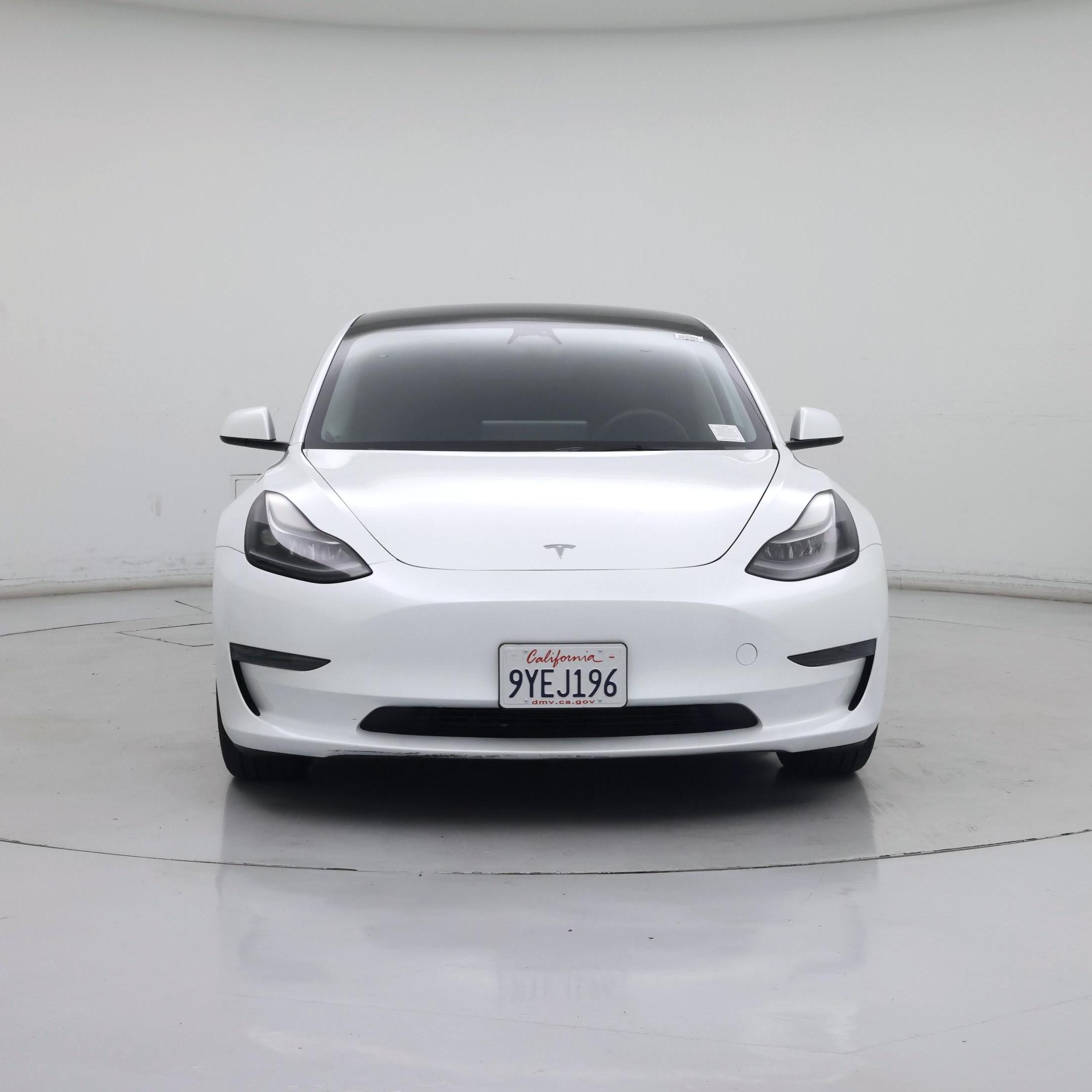 Thumbnail: 2023 Tesla Model 3 - 5