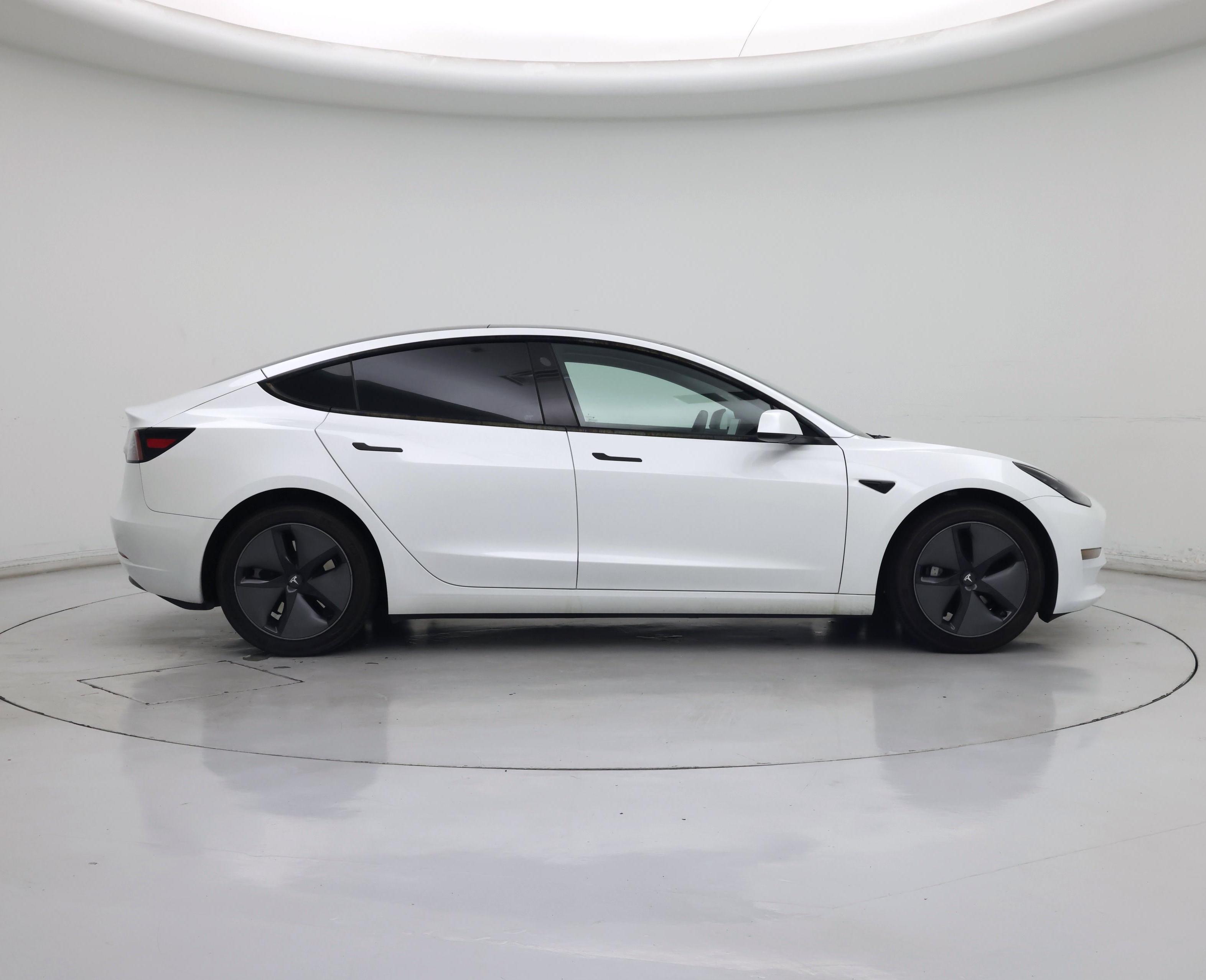 Thumbnail: 2023 Tesla Model 3 - 7