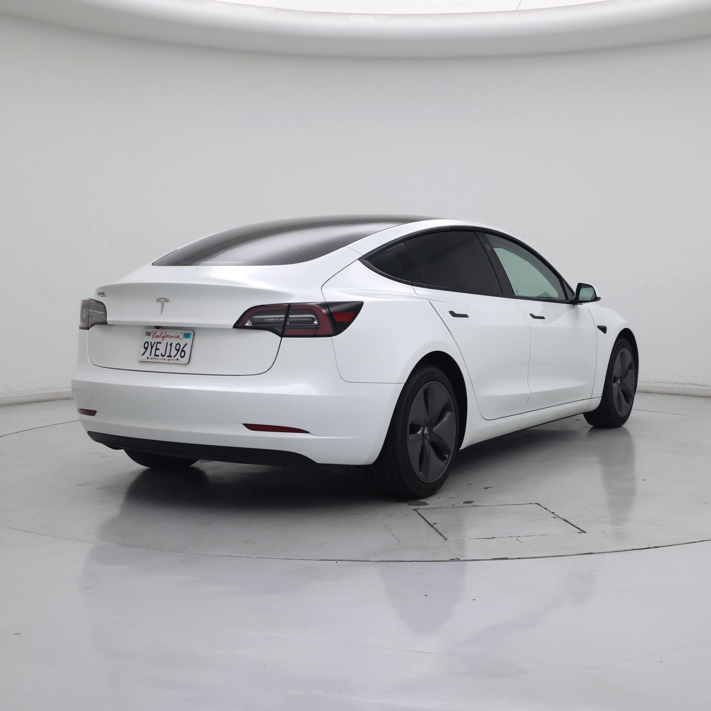 Thumbnail: 2023 Tesla Model 3 - 8