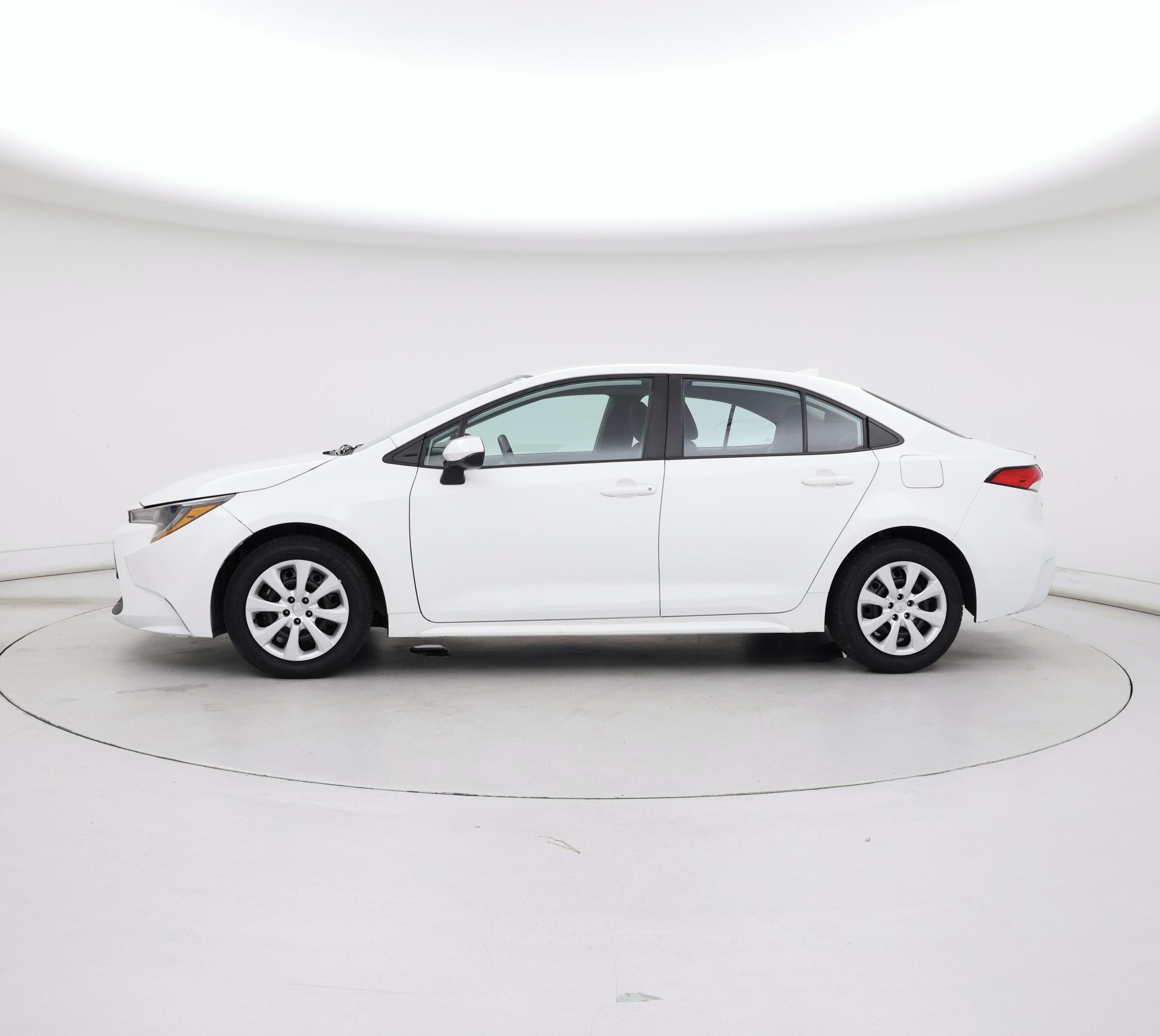 Thumbnail: 2022 Toyota Corolla - 3