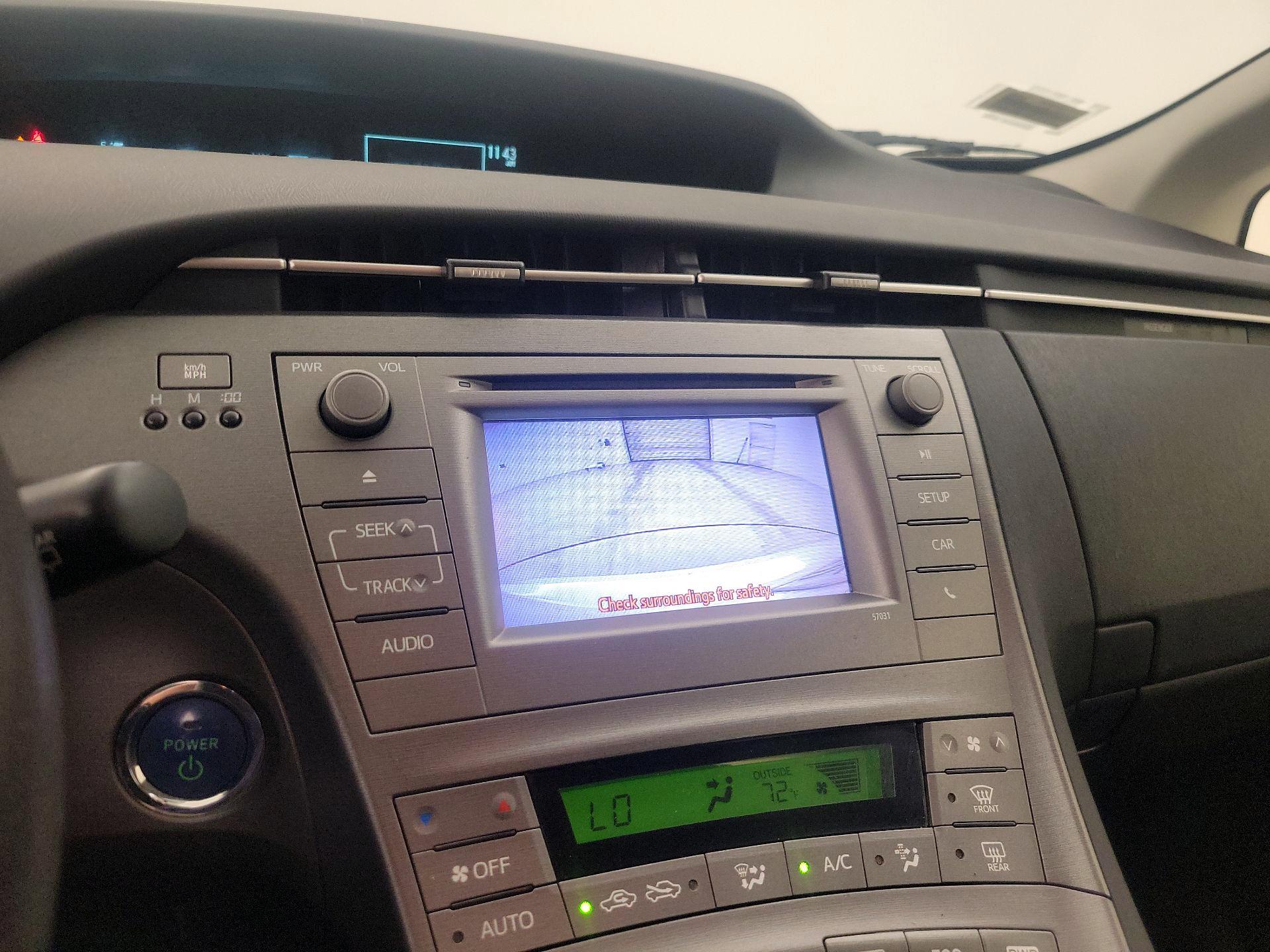 Thumbnail: 2015 Toyota Prius - 14