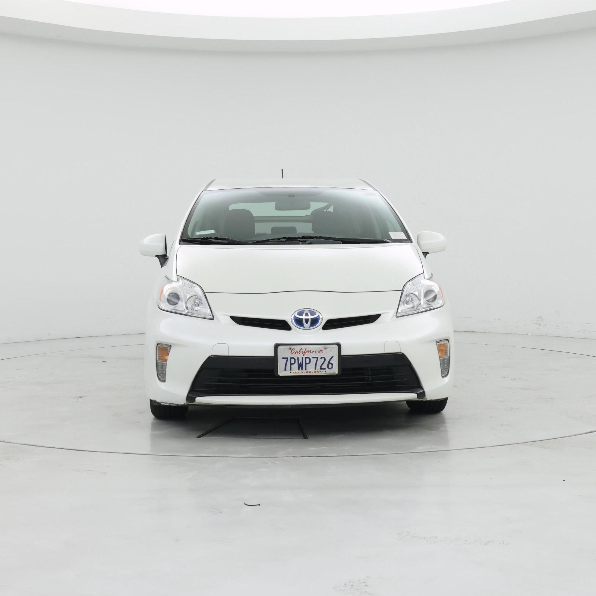 Thumbnail: 2015 Toyota Prius - 5