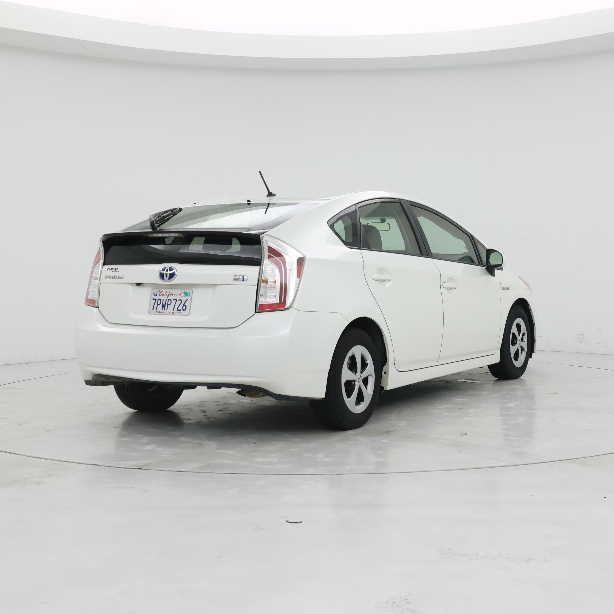 Thumbnail: 2015 Toyota Prius - 8