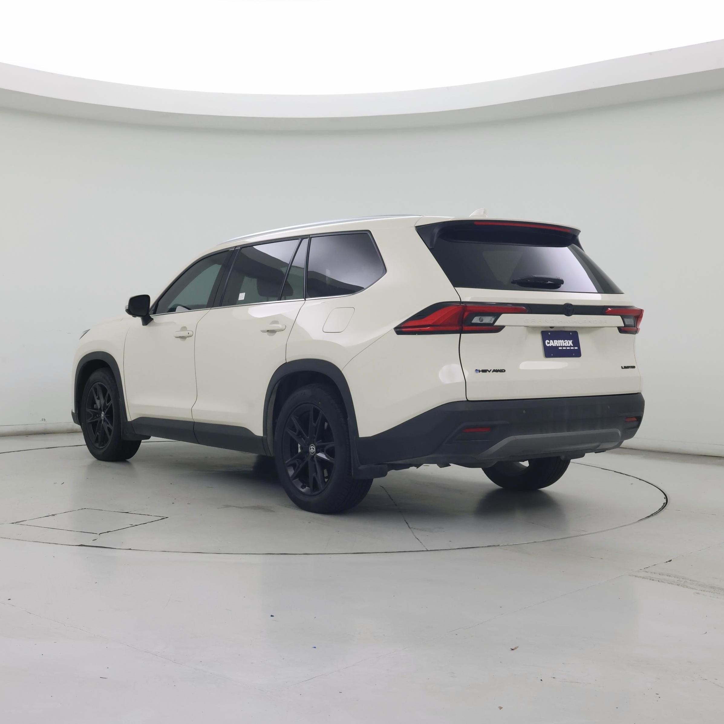 Thumbnail: 2024 Toyota Highlander - 2