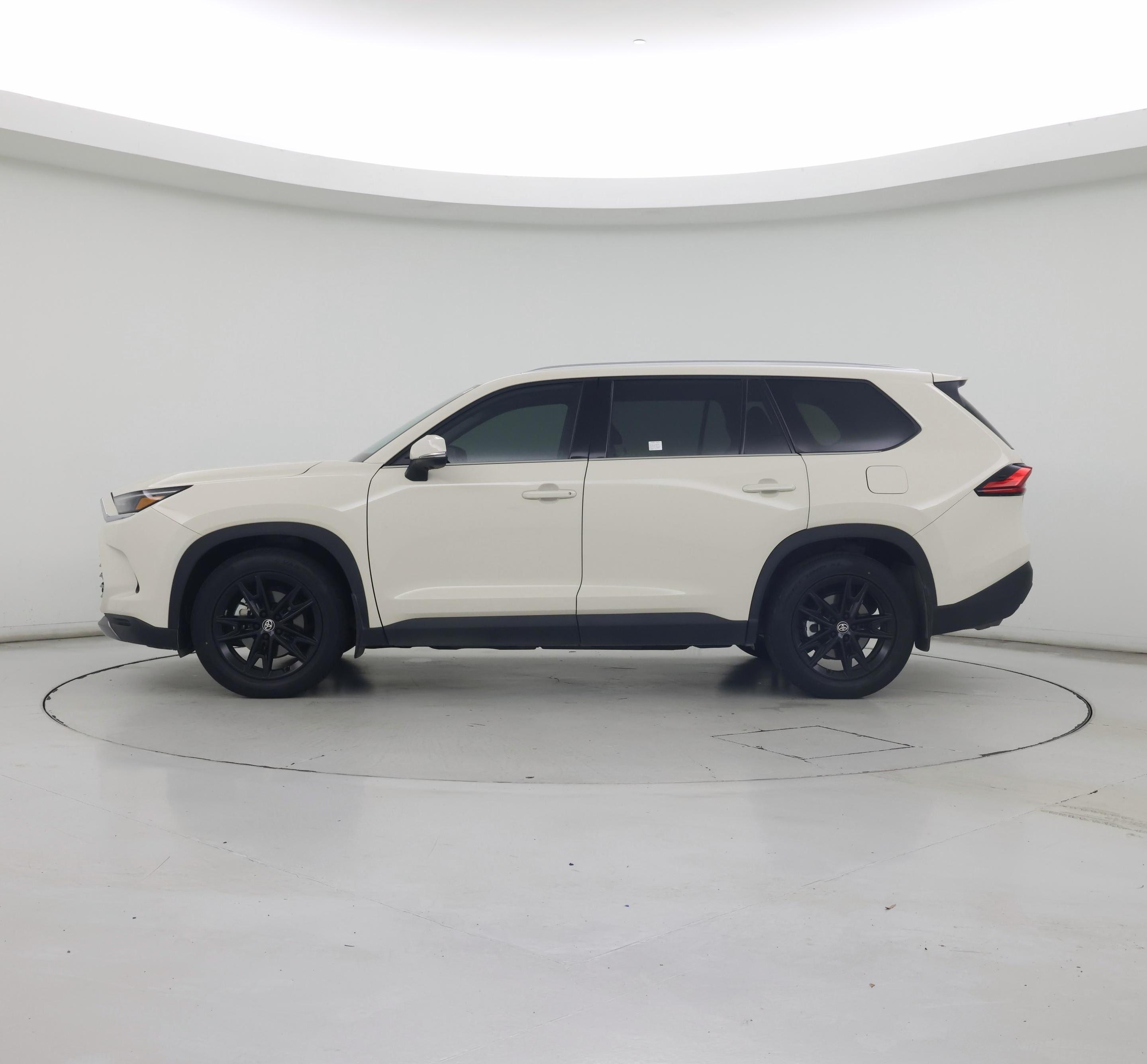 Thumbnail: 2024 Toyota Highlander - 3