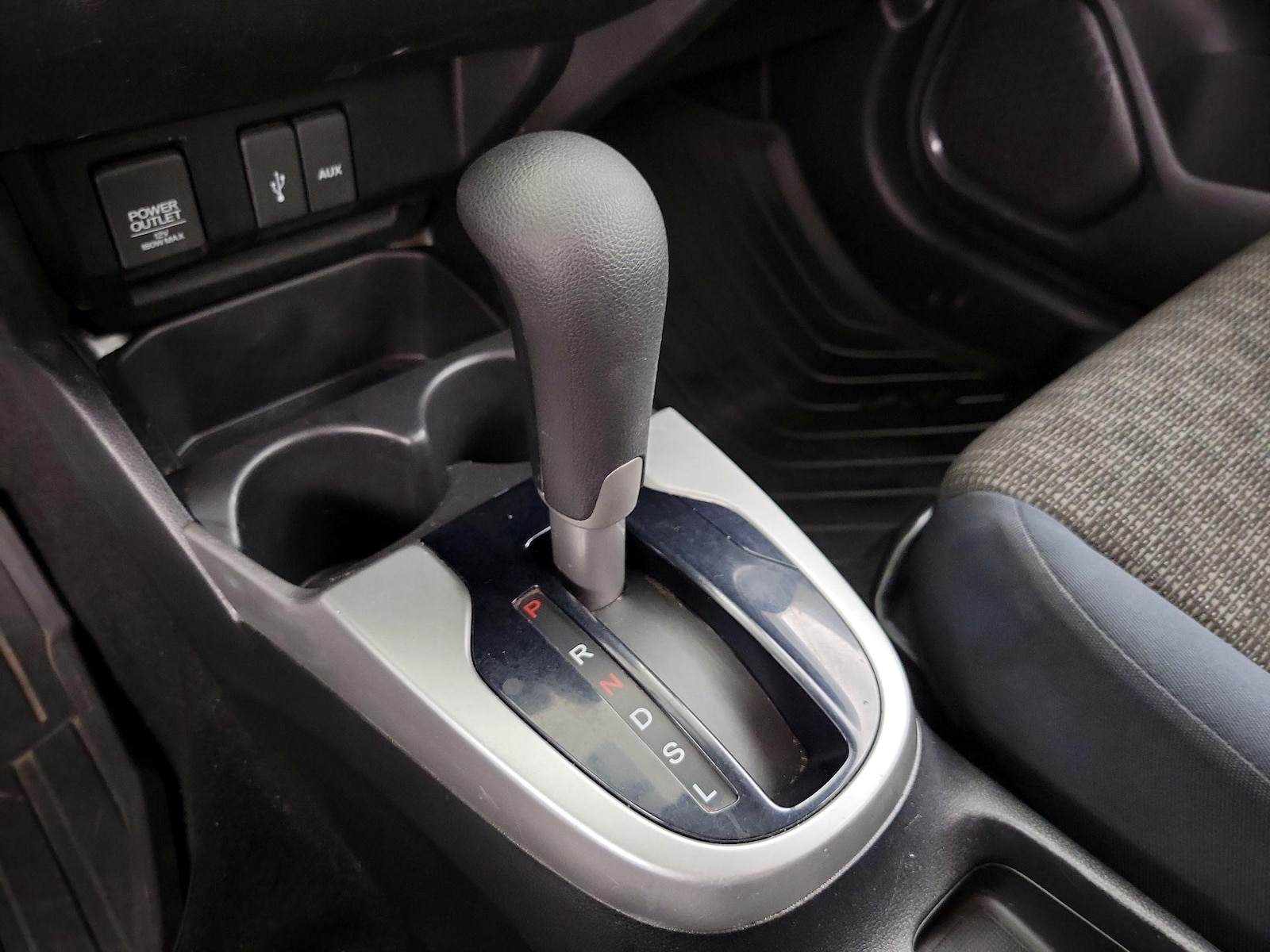 2017 Honda Fit LX - Photo 18