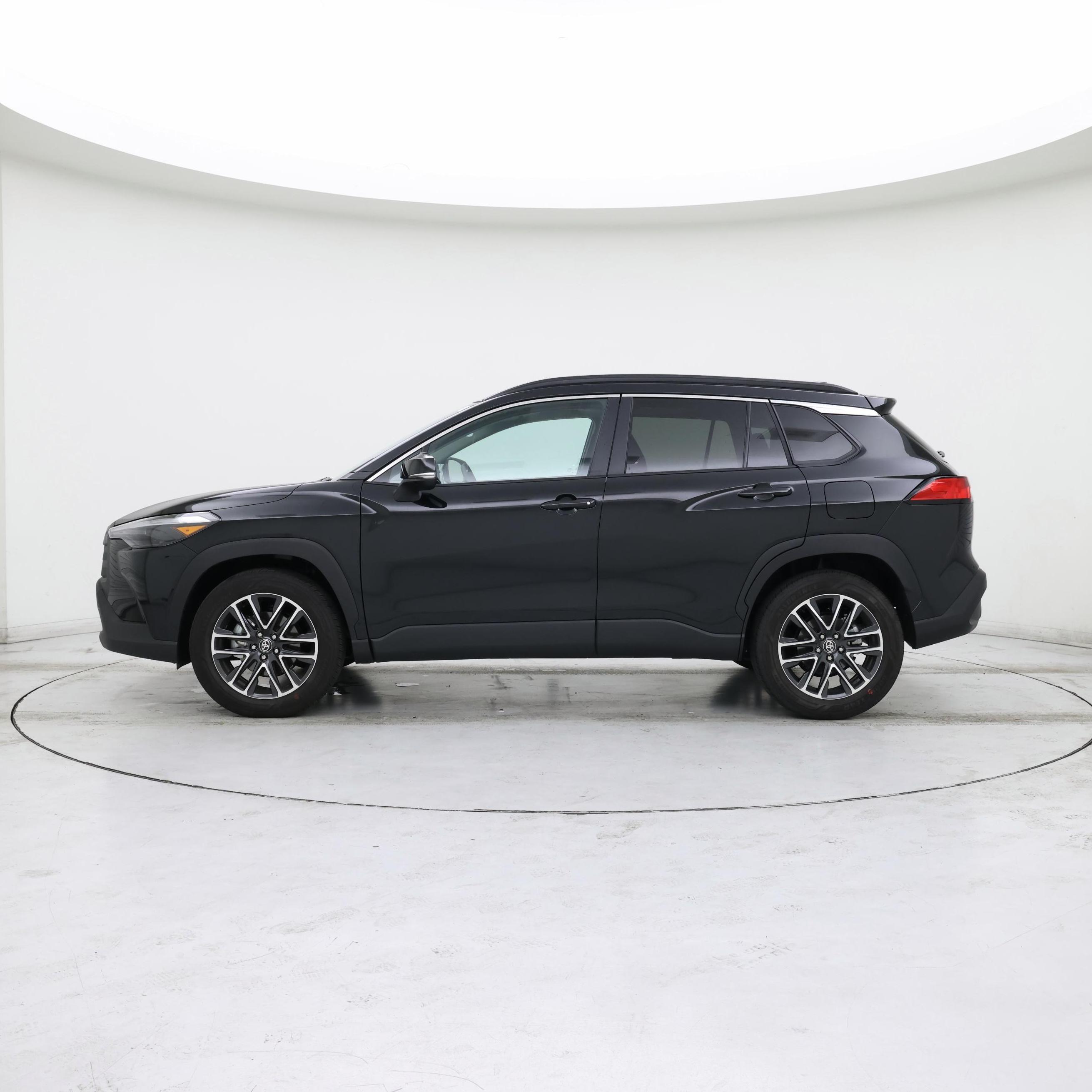 Thumbnail: 2026 Toyota Corolla Cross - 3