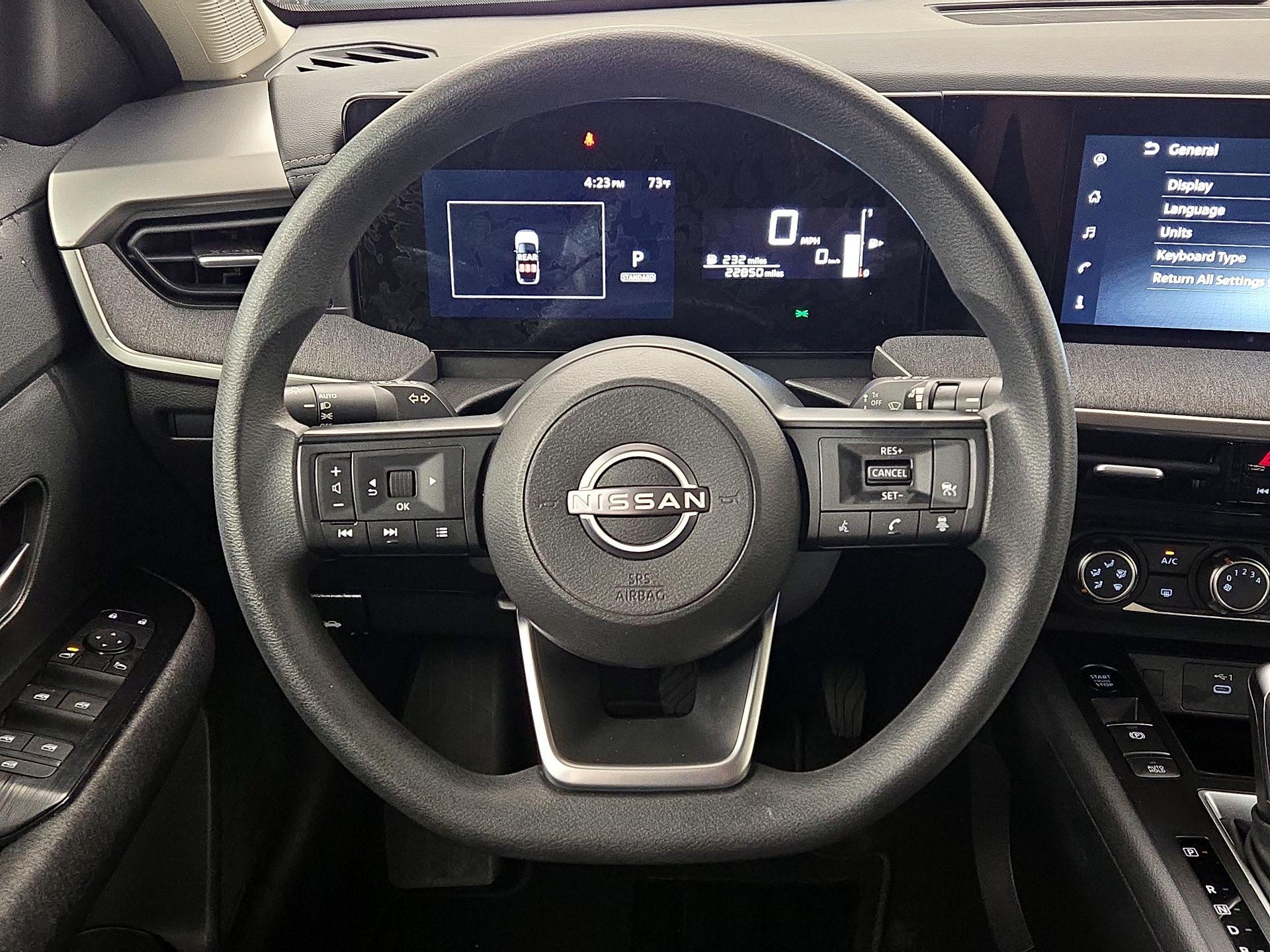 Thumbnail: 2025 Nissan Kicks - 10