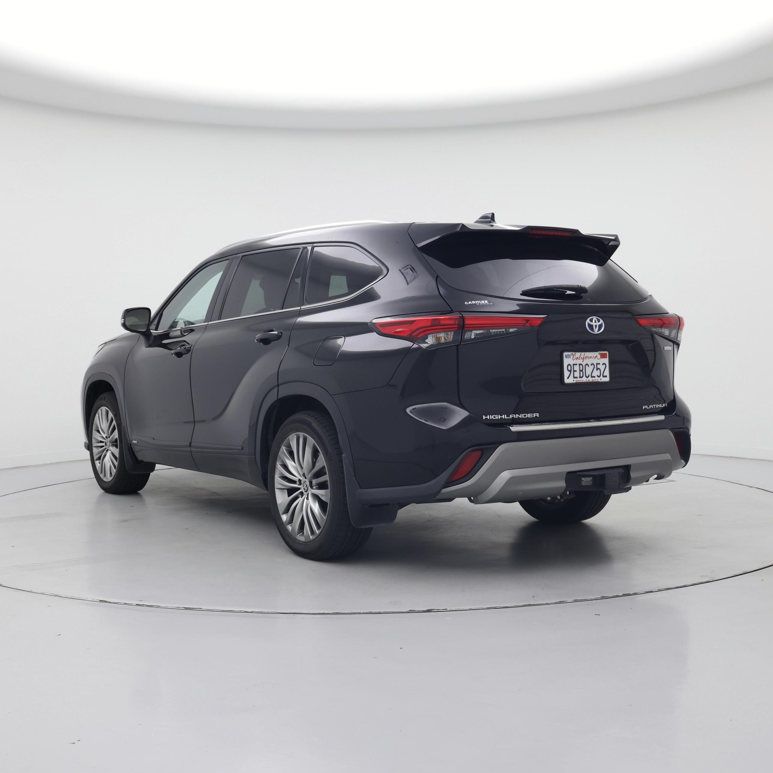 Thumbnail: 2022 Toyota Highlander - 2