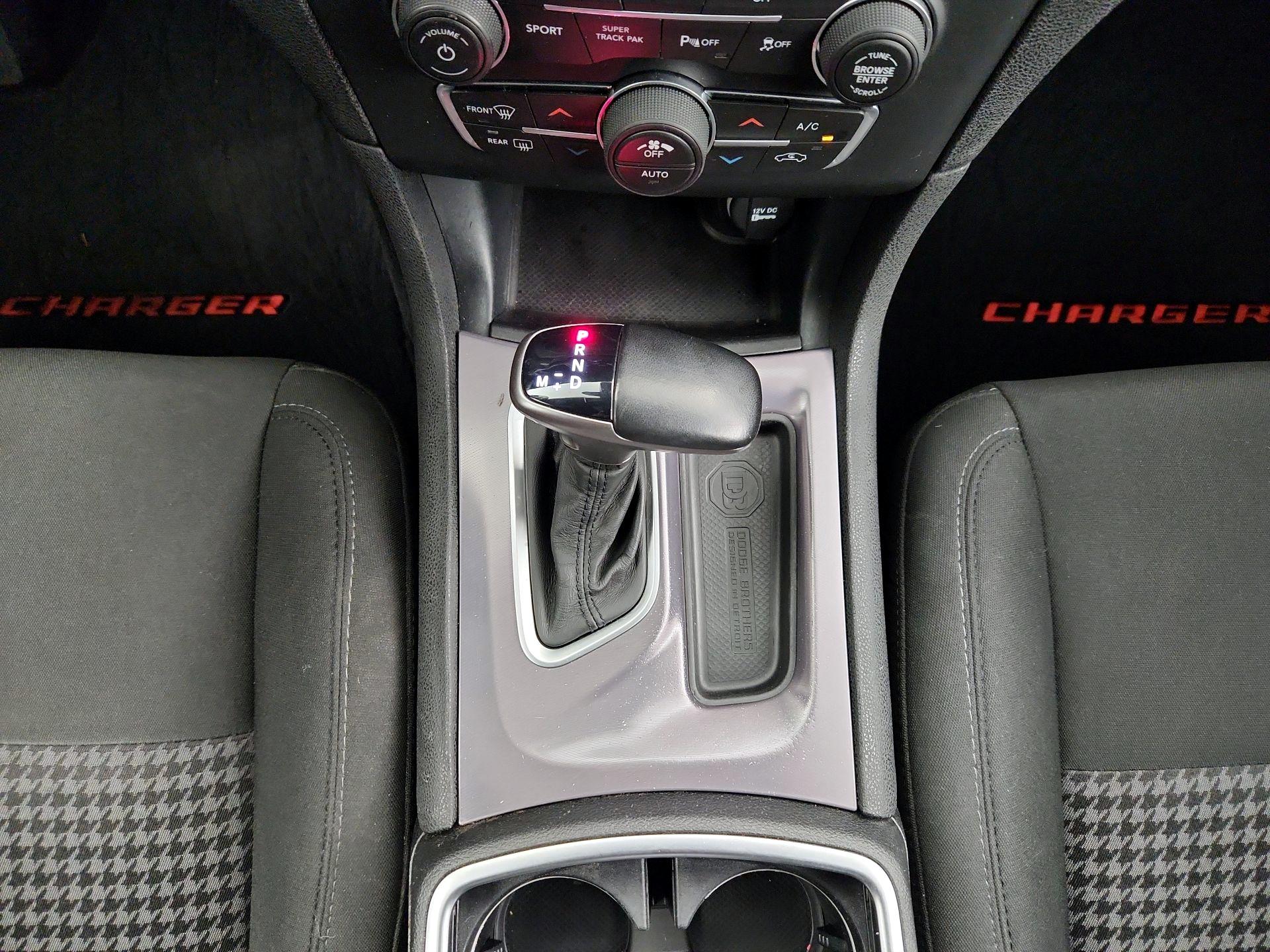 Thumbnail: 2019 Dodge Charger - 17