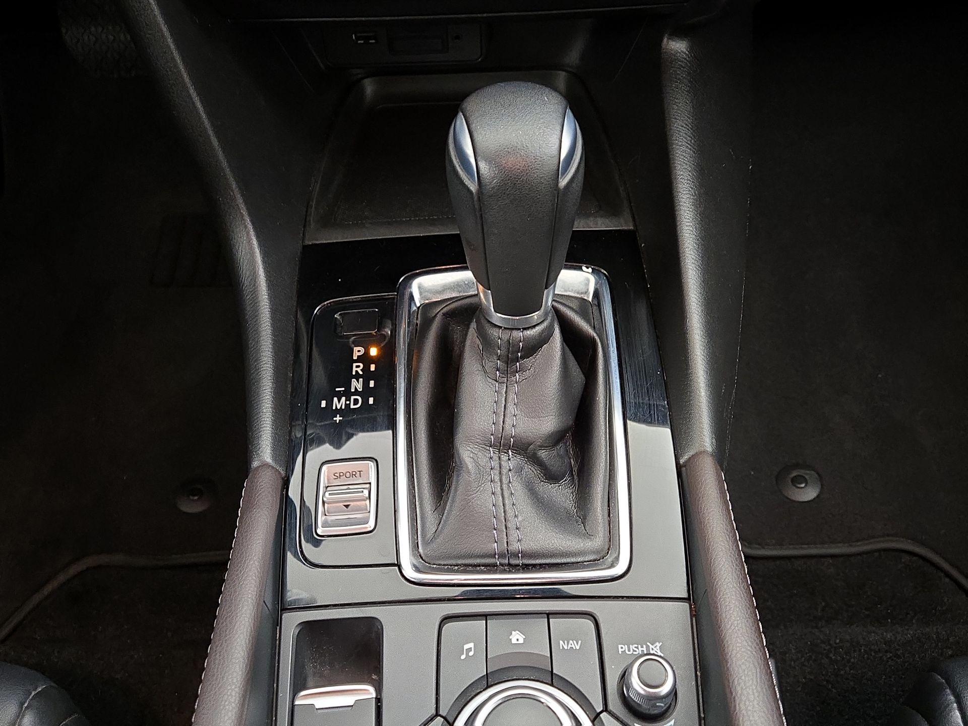 Thumbnail: 2017 Mazda Mazda3 - 17