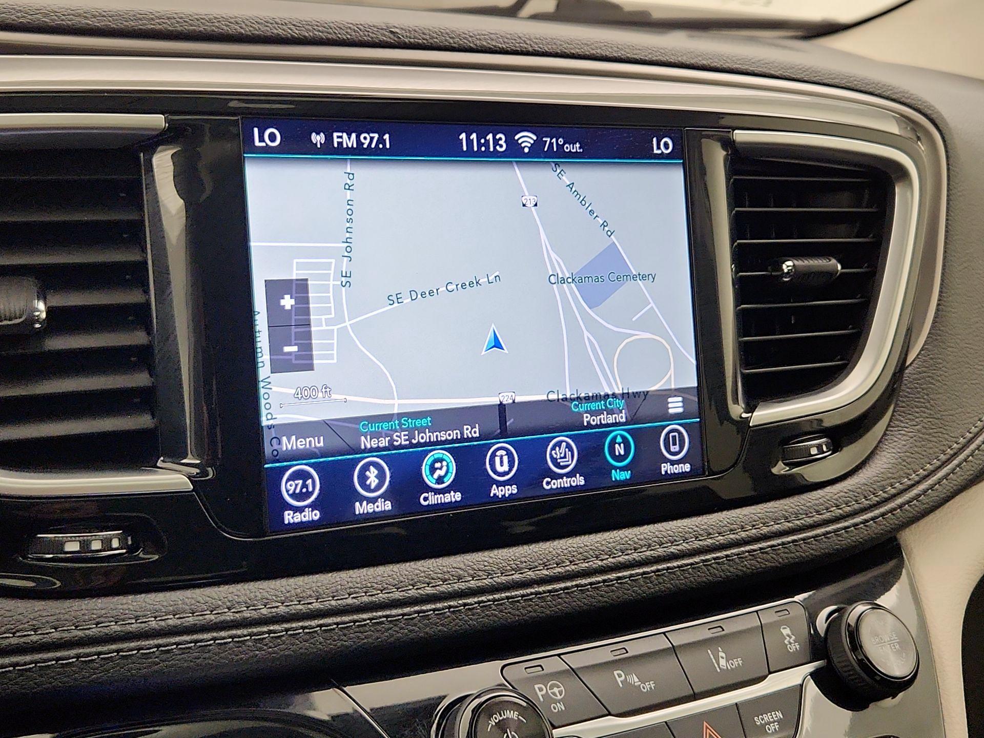 Thumbnail: 2018 Chrysler Pacifica - 14