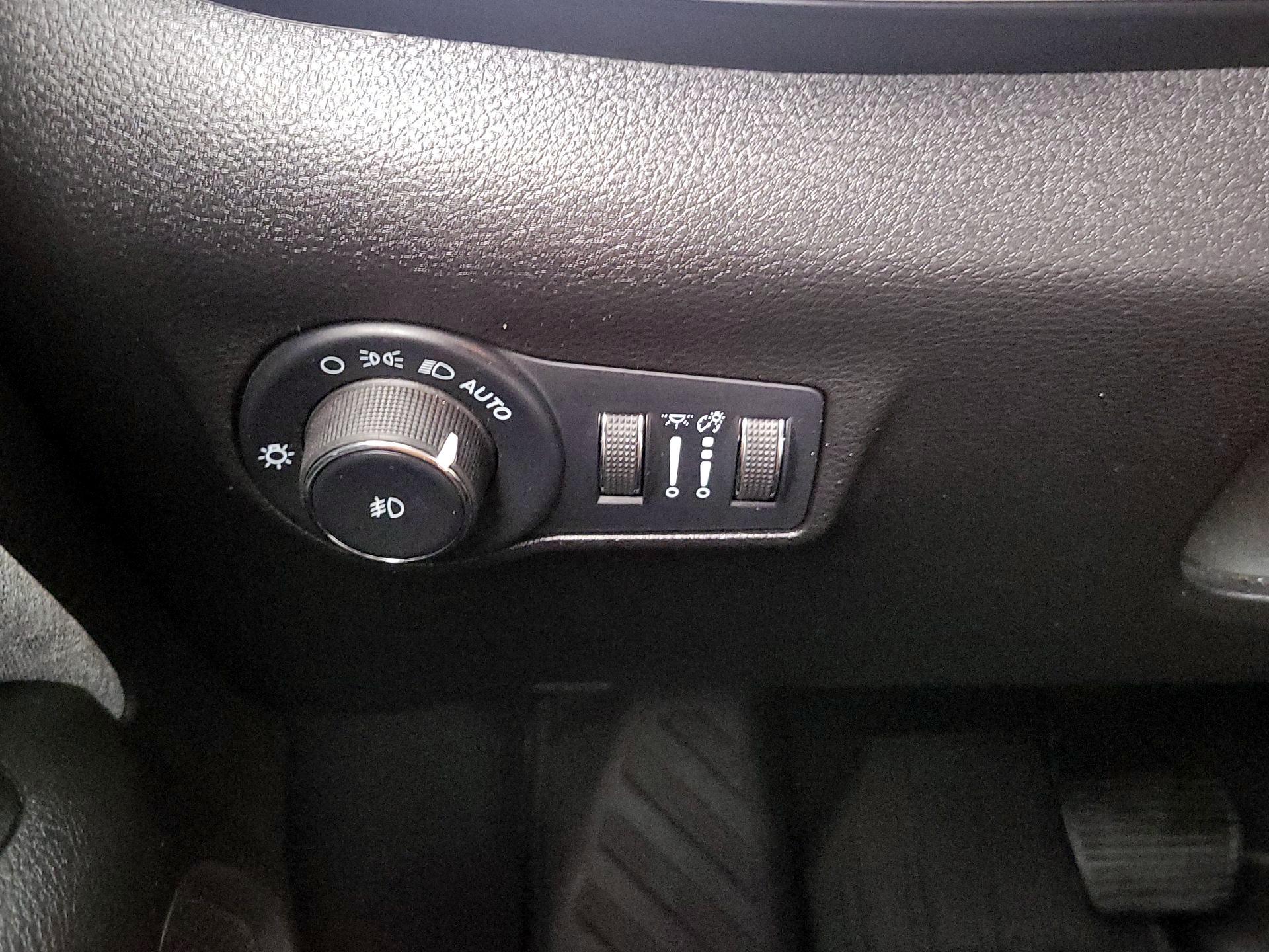 Thumbnail: 2022 Jeep Compass - 13
