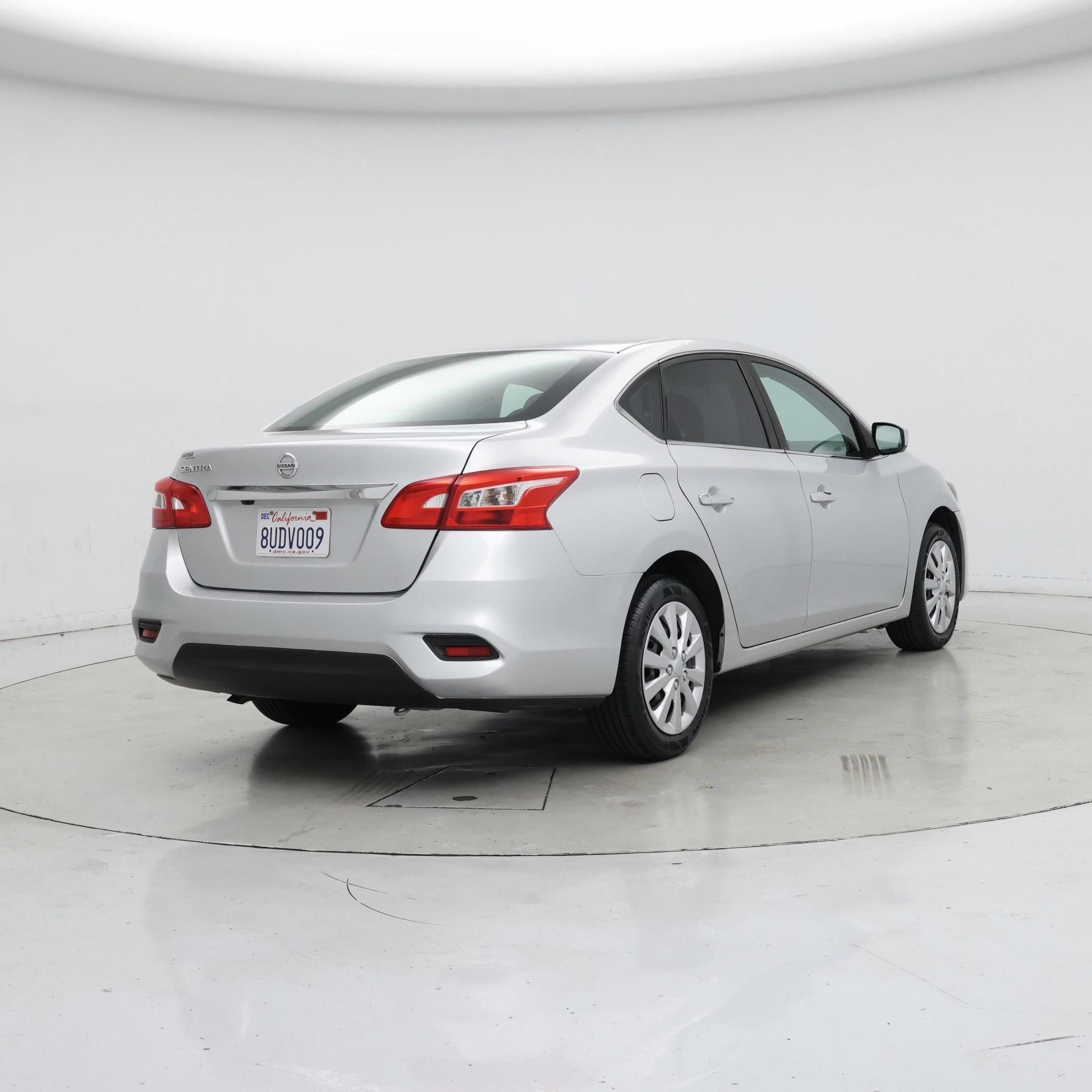 Thumbnail: 2019 Nissan Sentra - 8