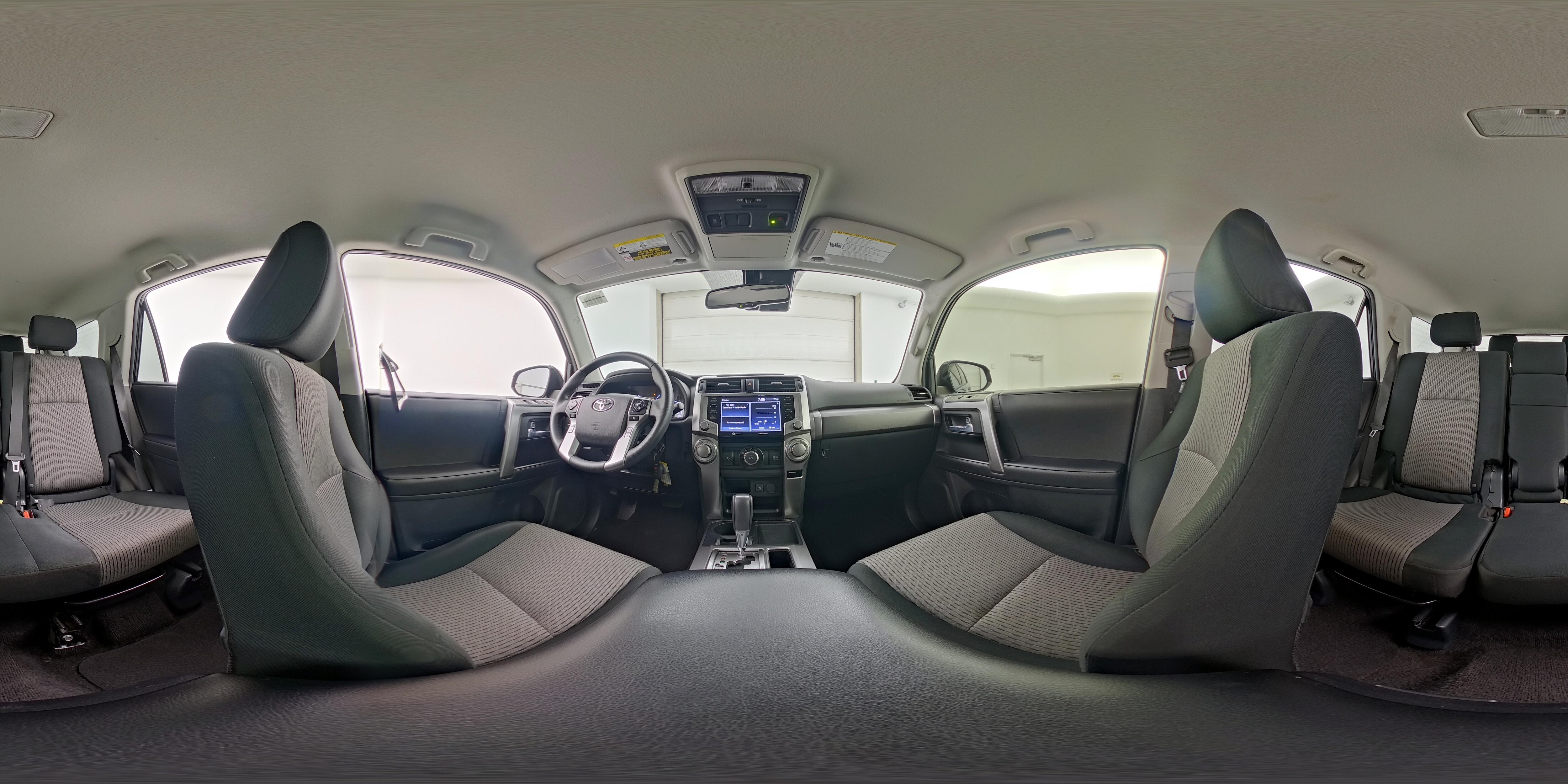 2020 Toyota 4Runner SR5 - Photo 24
