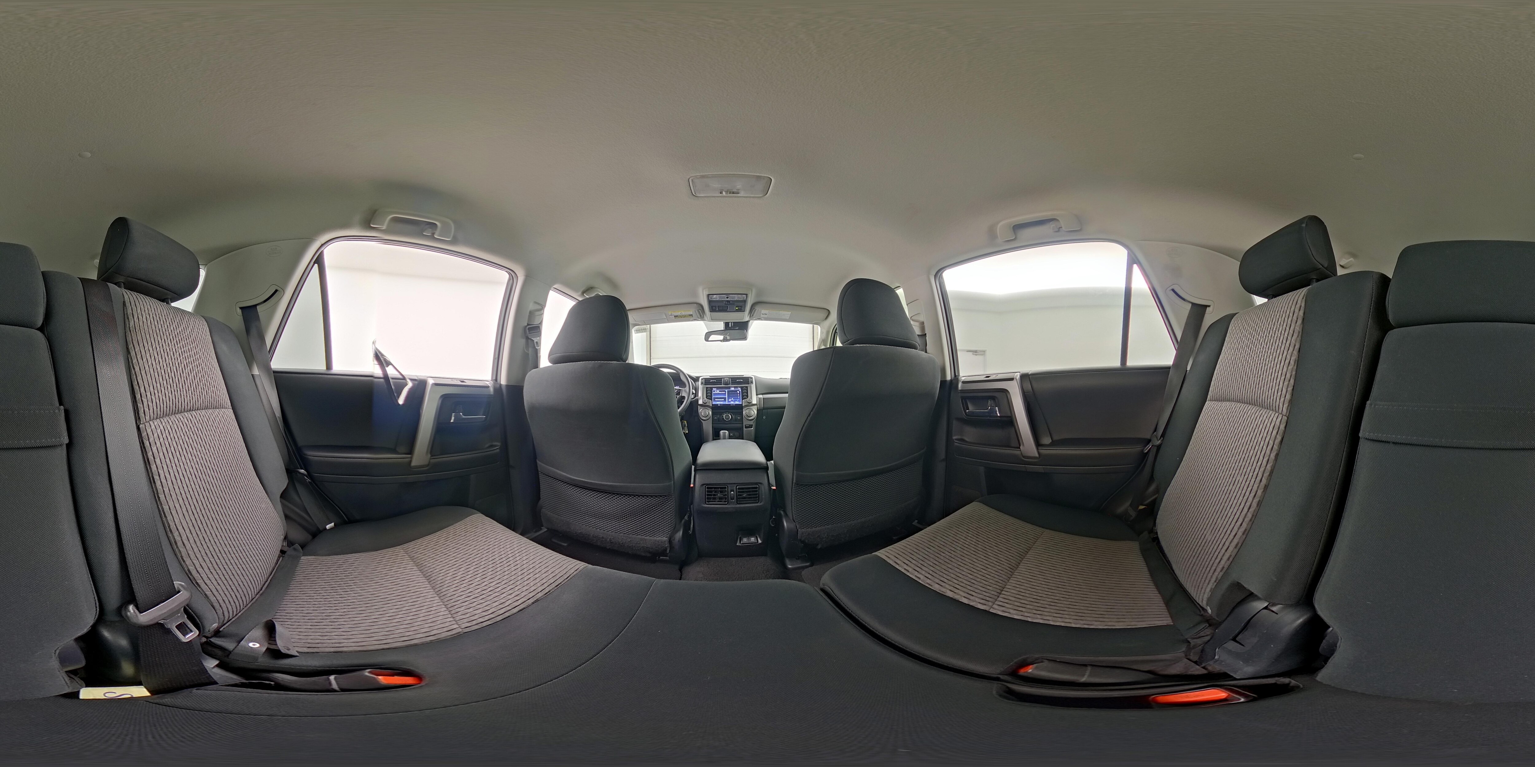 2020 Toyota 4Runner SR5 - Photo 25