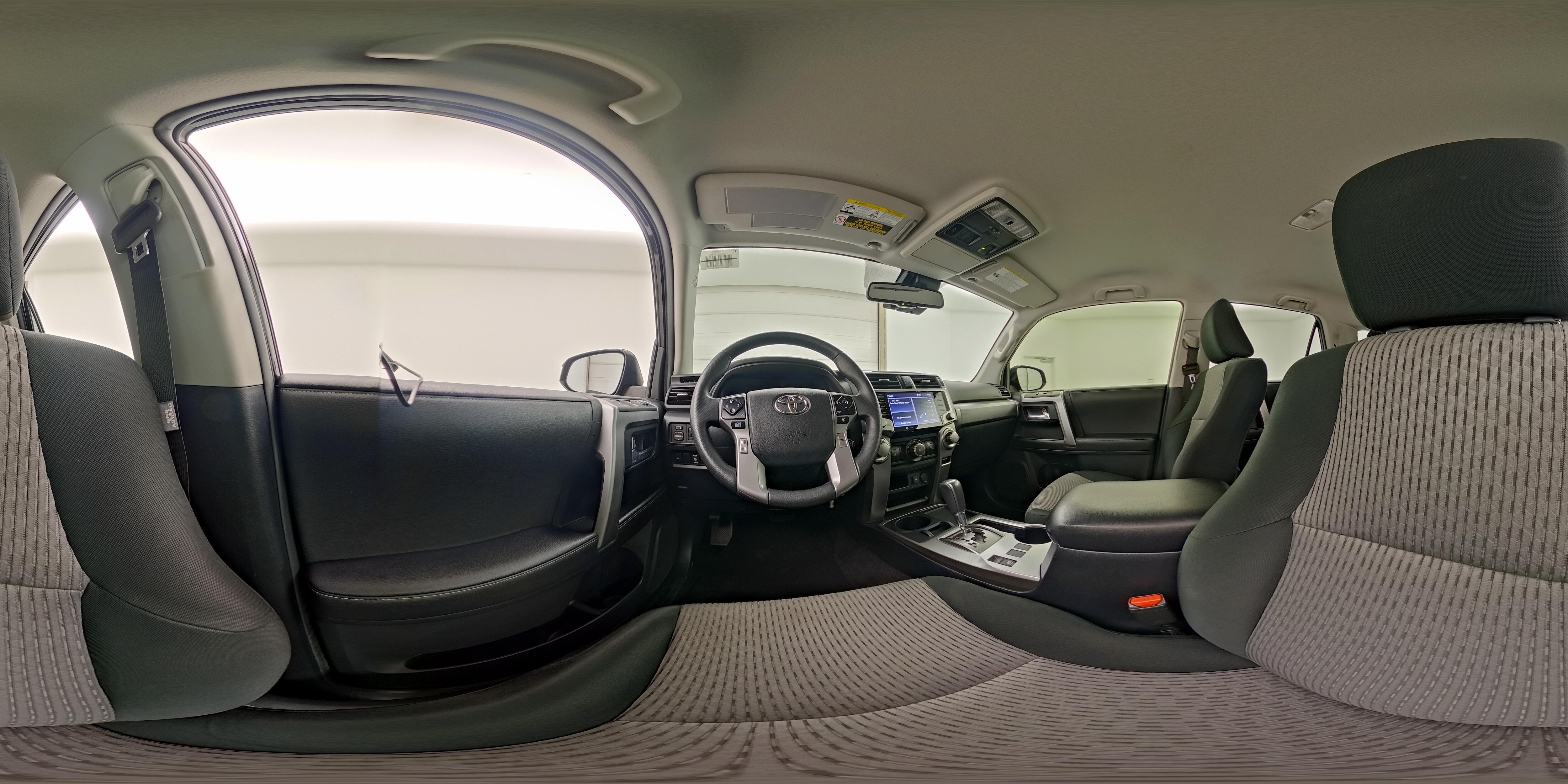 2020 Toyota 4Runner SR5 - Photo 26