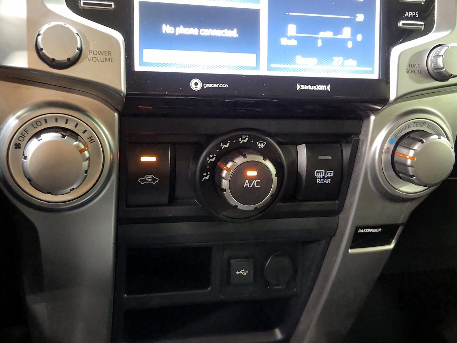 2020 Toyota 4Runner SR5 - Photo 17