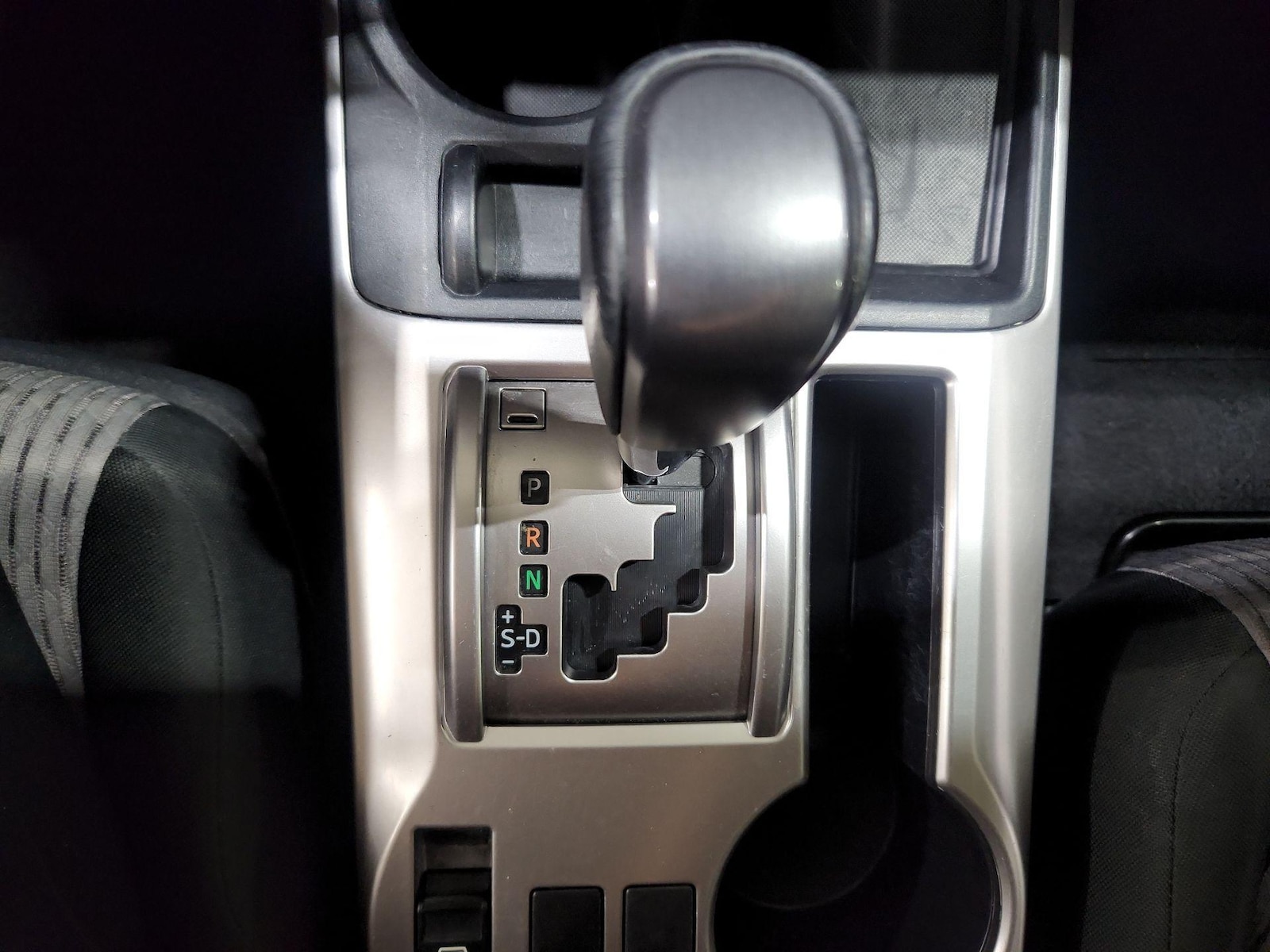 2020 Toyota 4Runner SR5 - Photo 18